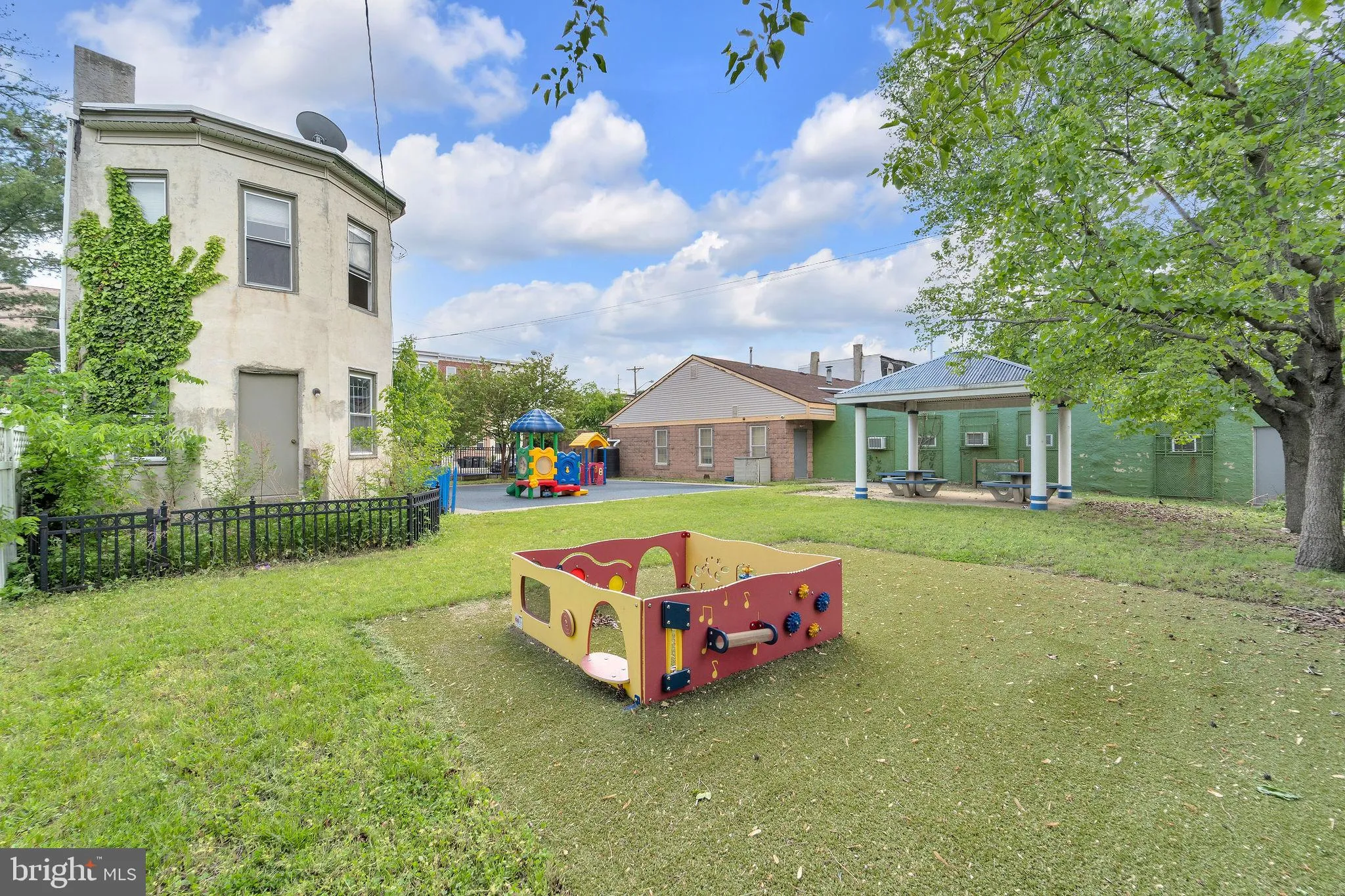 Additional image 85 of 325 Vine Street, Camden, NJ 08102
