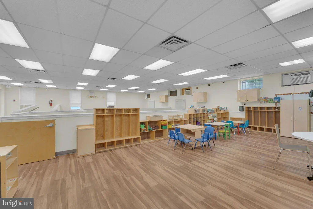 Additional image 11 of 325 Vine Street, Camden, NJ 08102