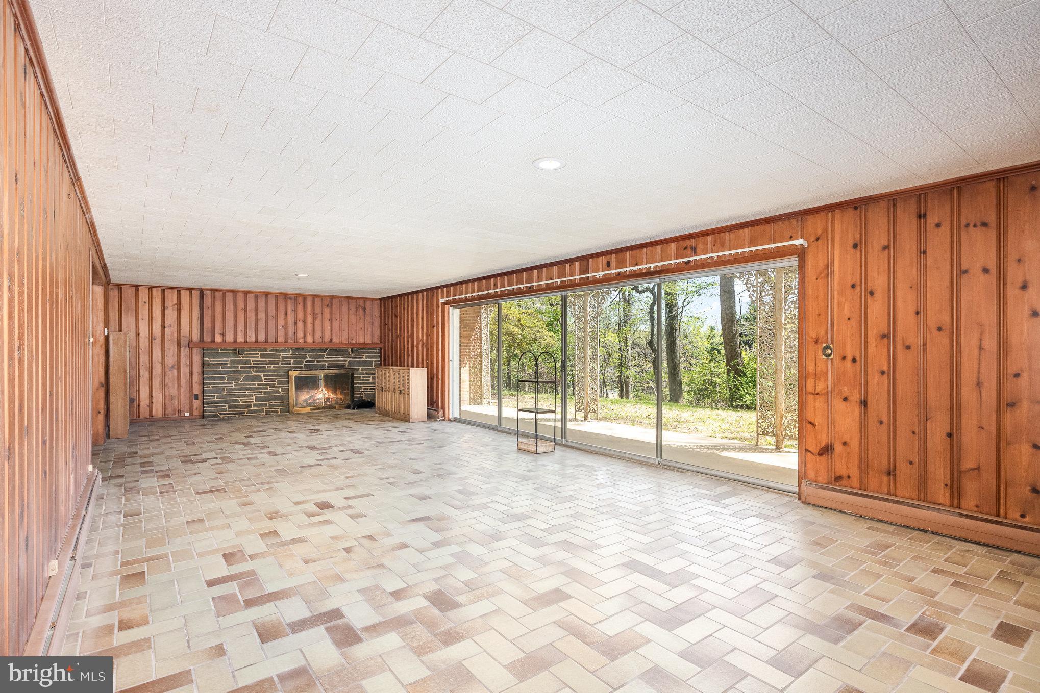 CHAPEL HILL - Residential