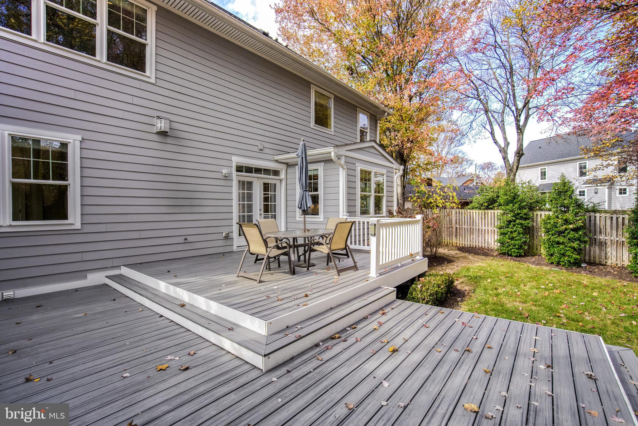 VIENNA WOODS - Residential