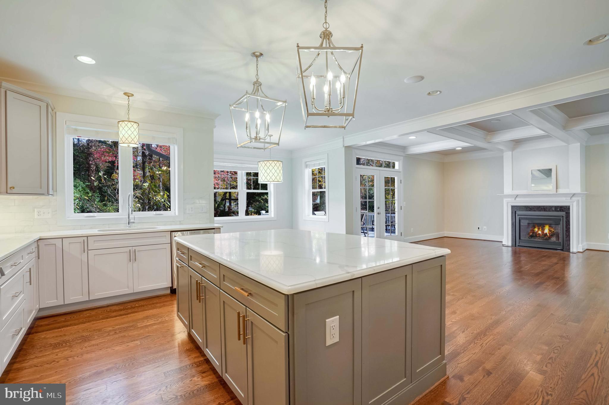 VIENNA WOODS - Residential