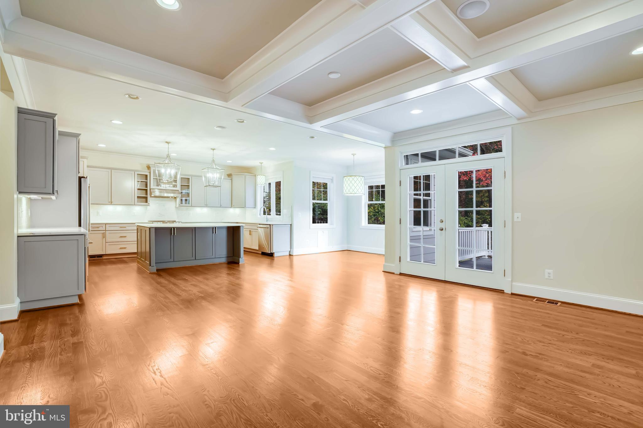 VIENNA WOODS - Residential