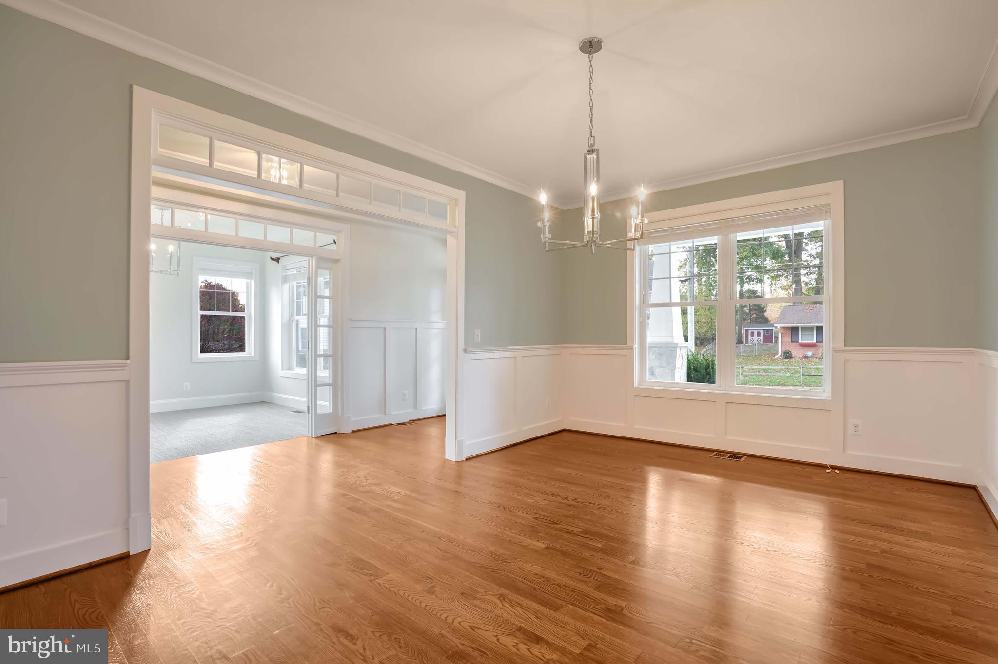 VIENNA WOODS - Residential