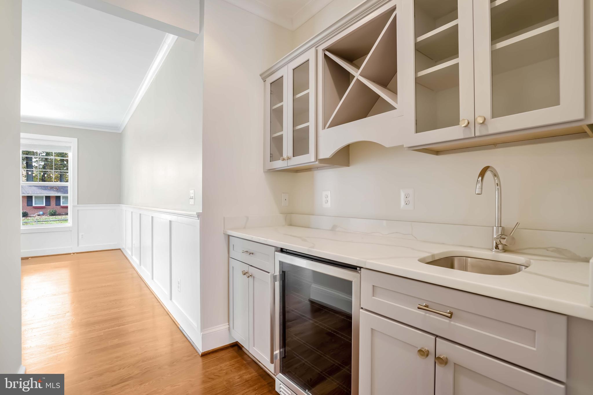 VIENNA WOODS - Residential