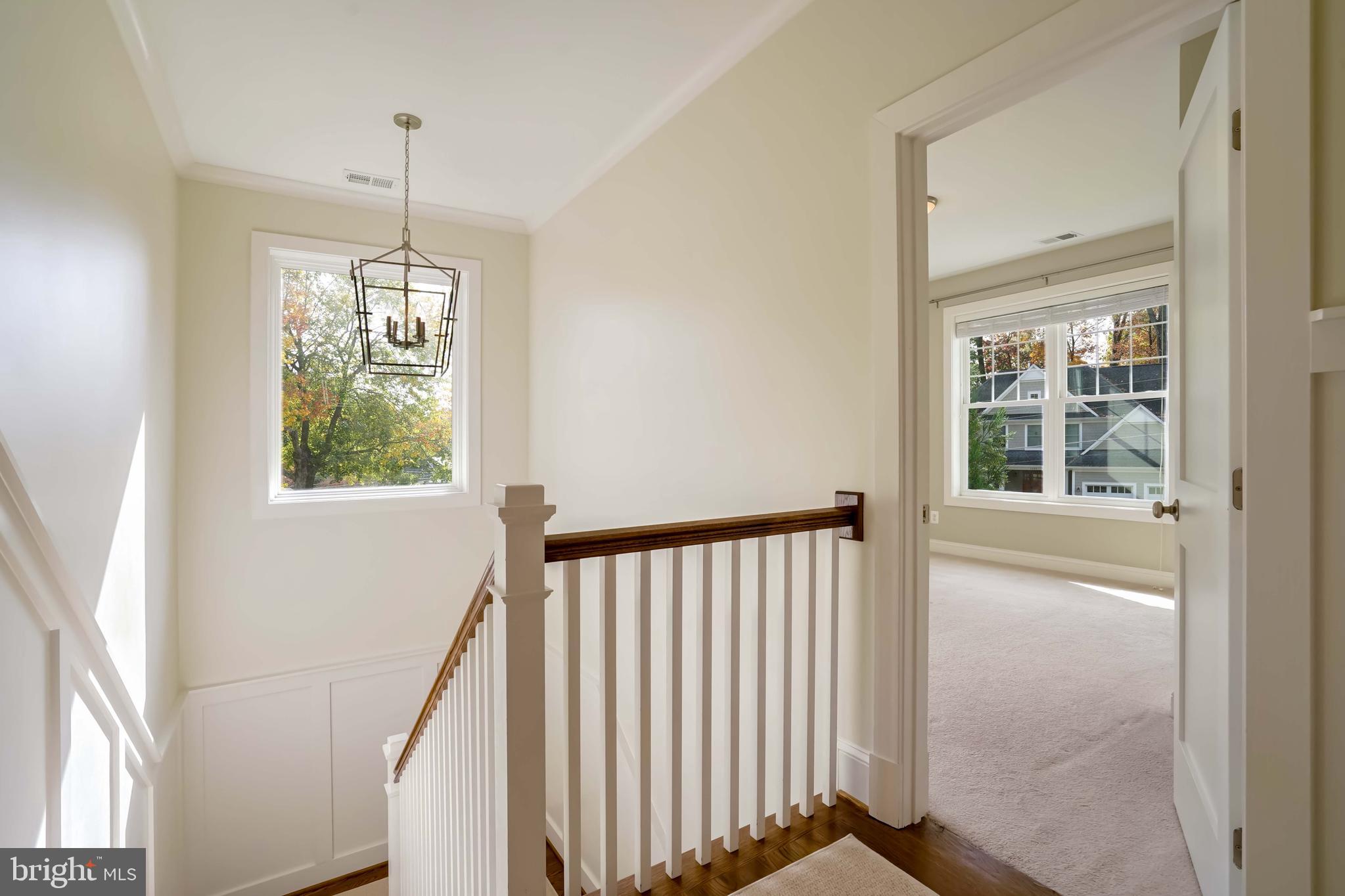 VIENNA WOODS - Residential