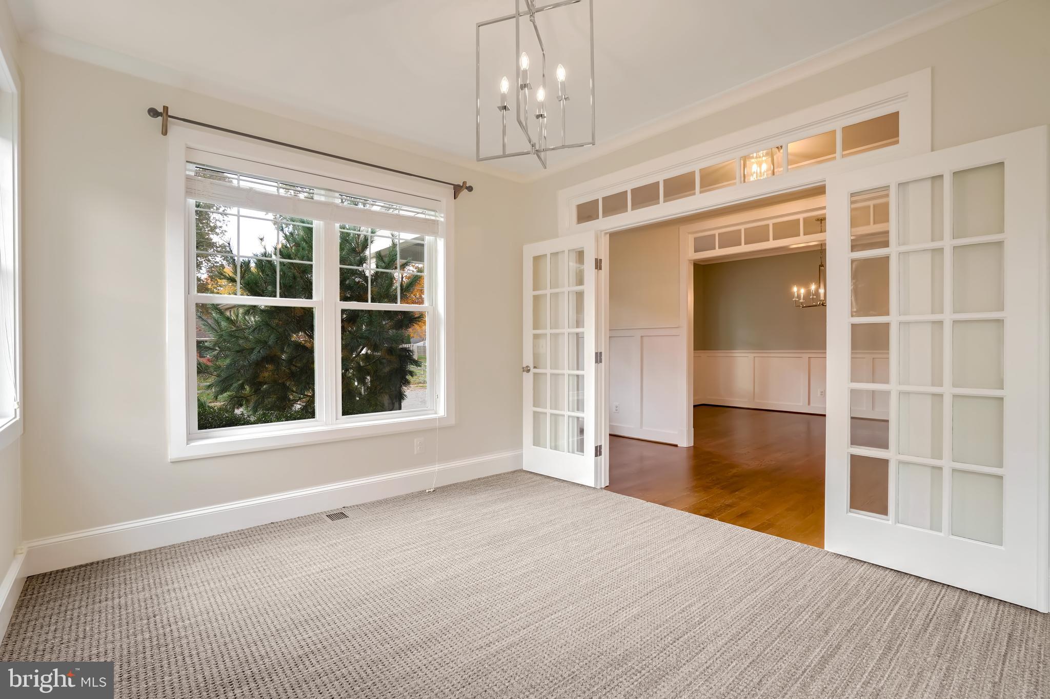 VIENNA WOODS - Residential