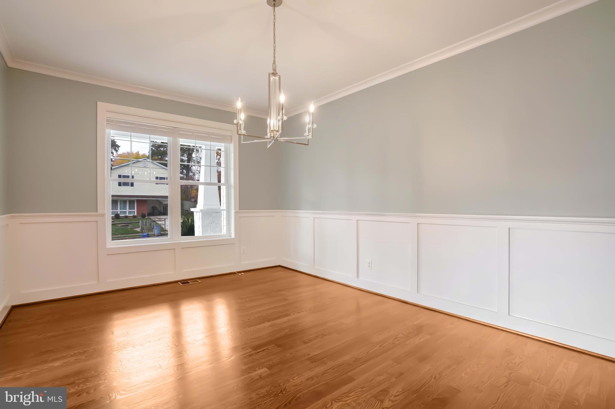 VIENNA WOODS - Residential