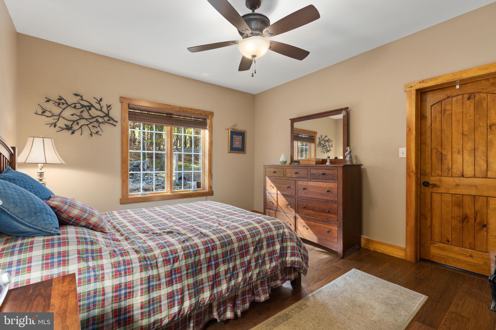 EAGLE ROCK RESORT - Residential