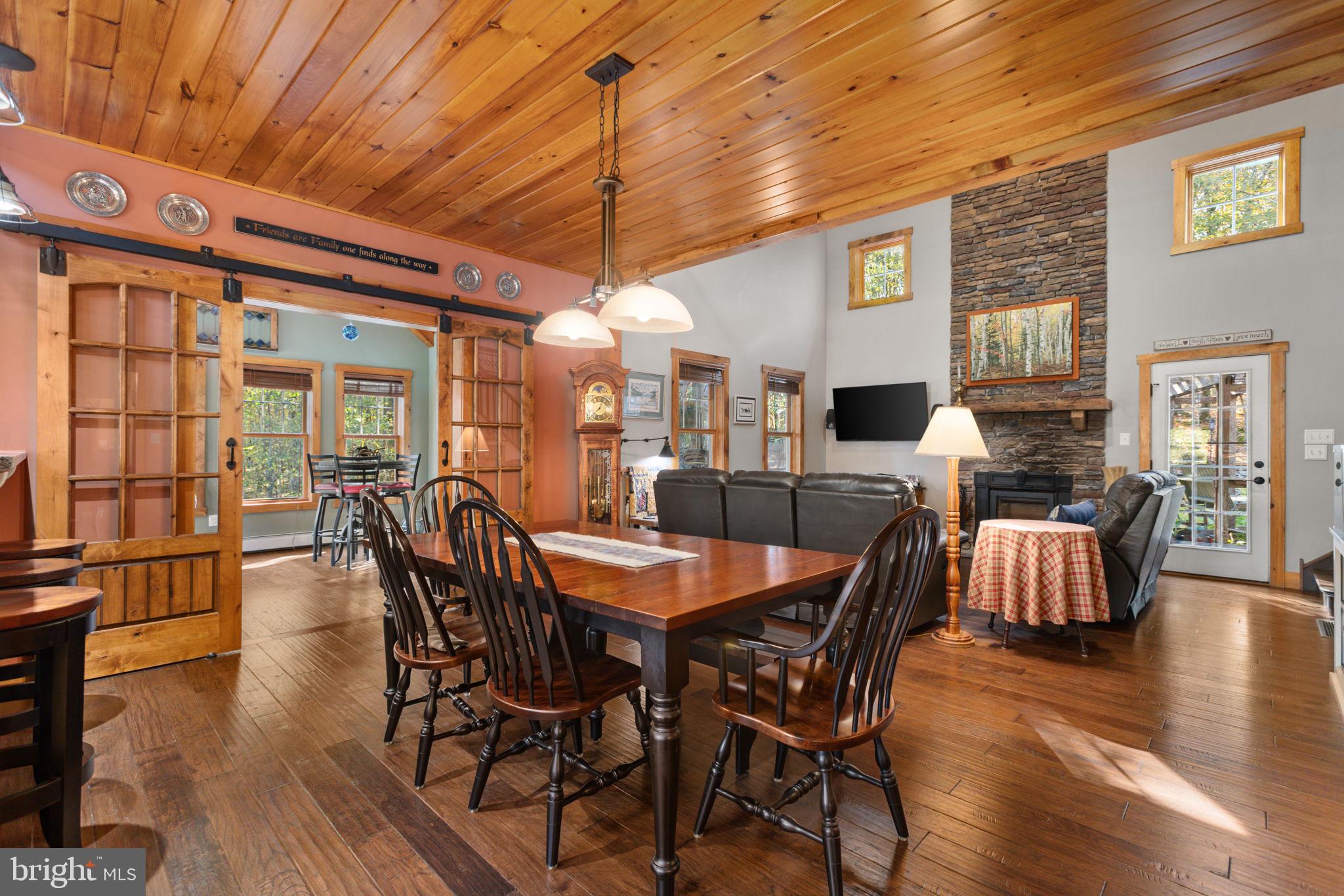 EAGLE ROCK RESORT - Residential