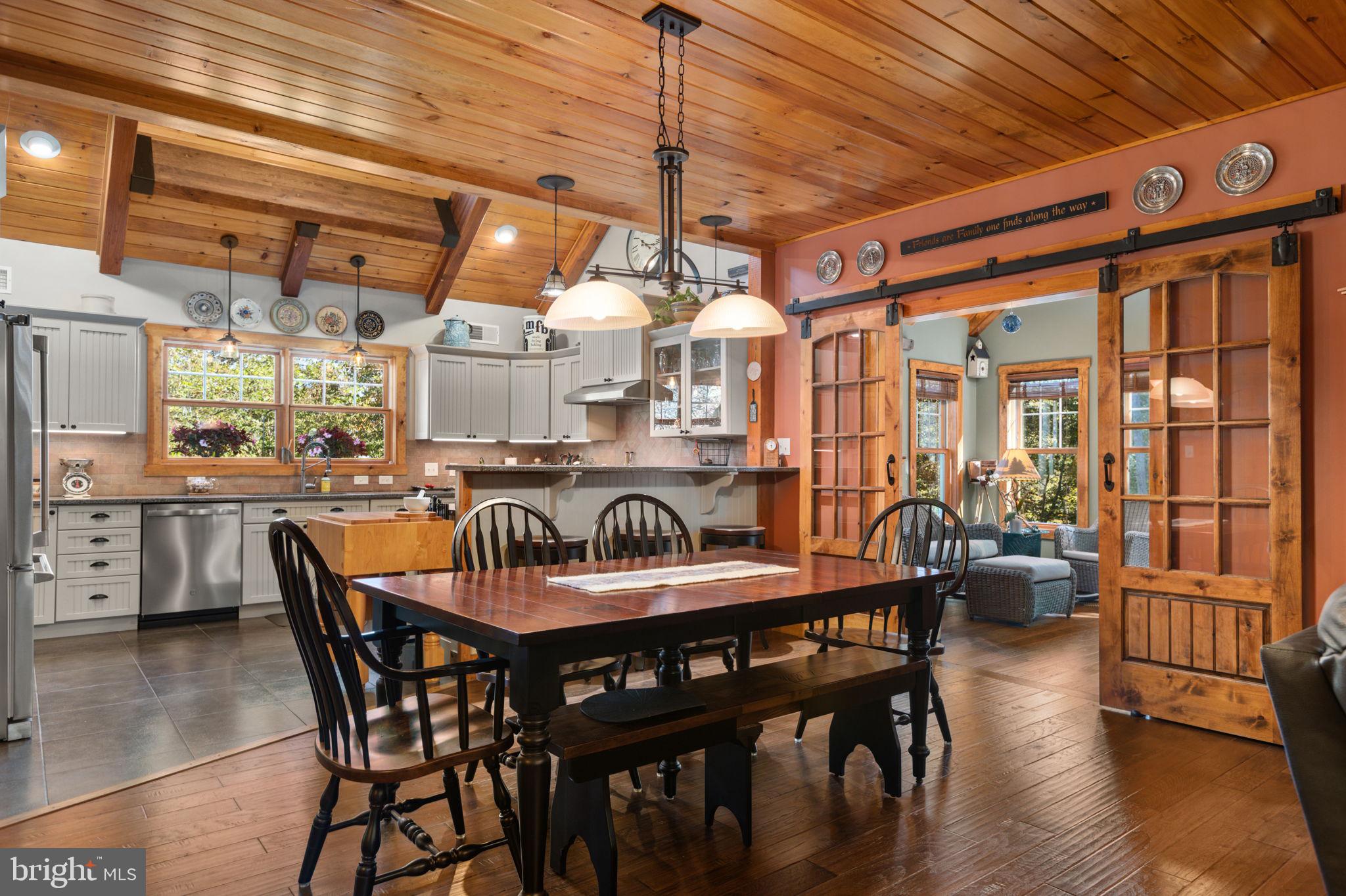 EAGLE ROCK RESORT - Residential