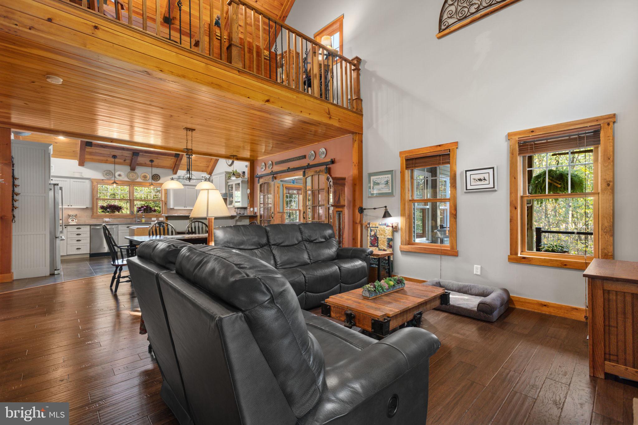 EAGLE ROCK RESORT - Residential