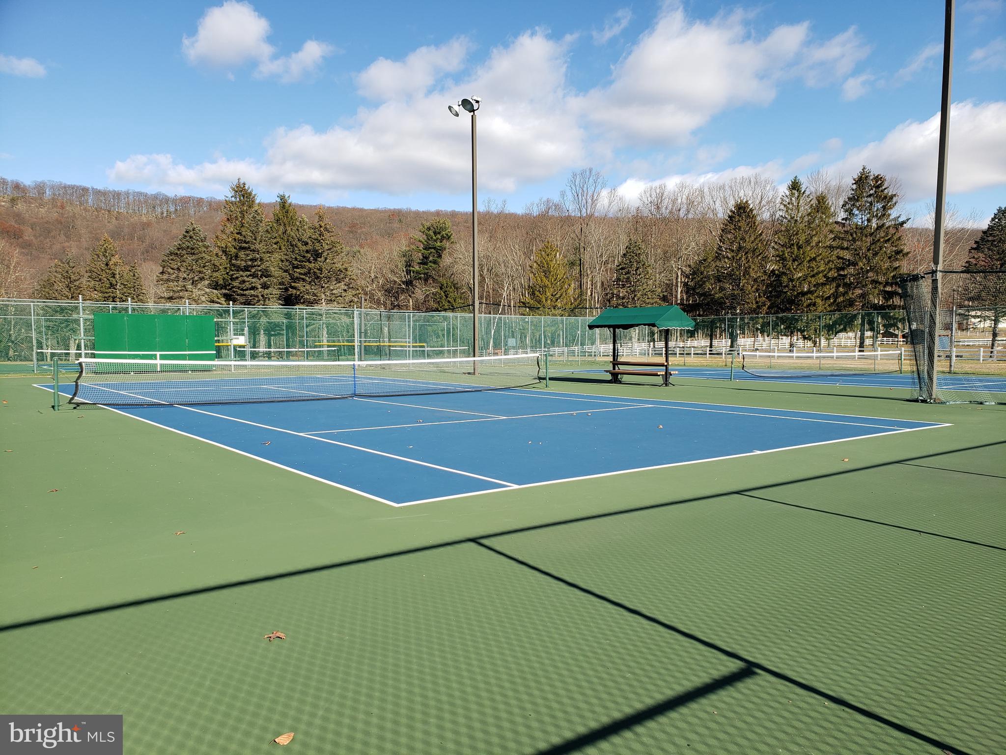 EAGLE ROCK RESORT - Residential