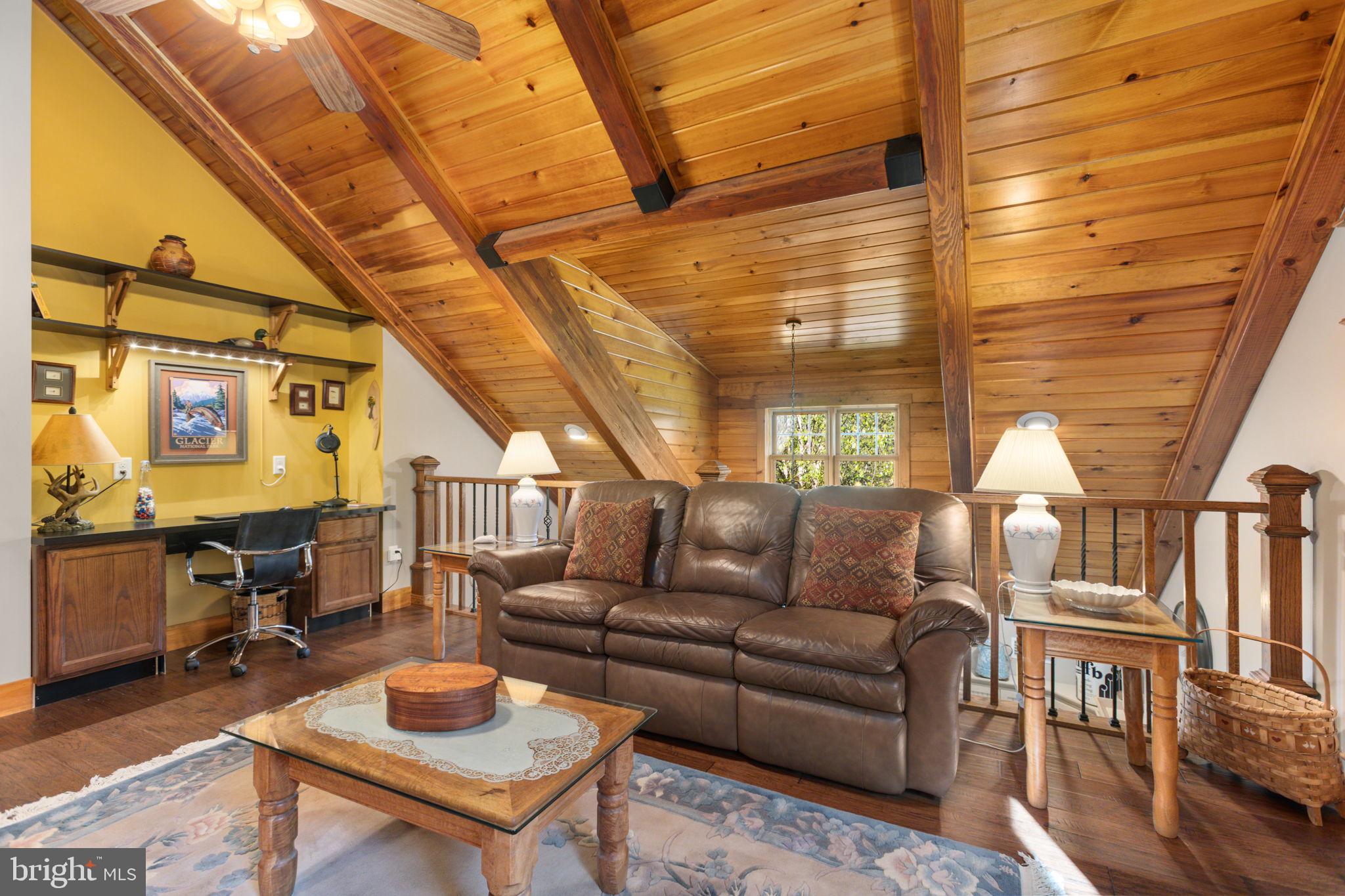 EAGLE ROCK RESORT - Residential