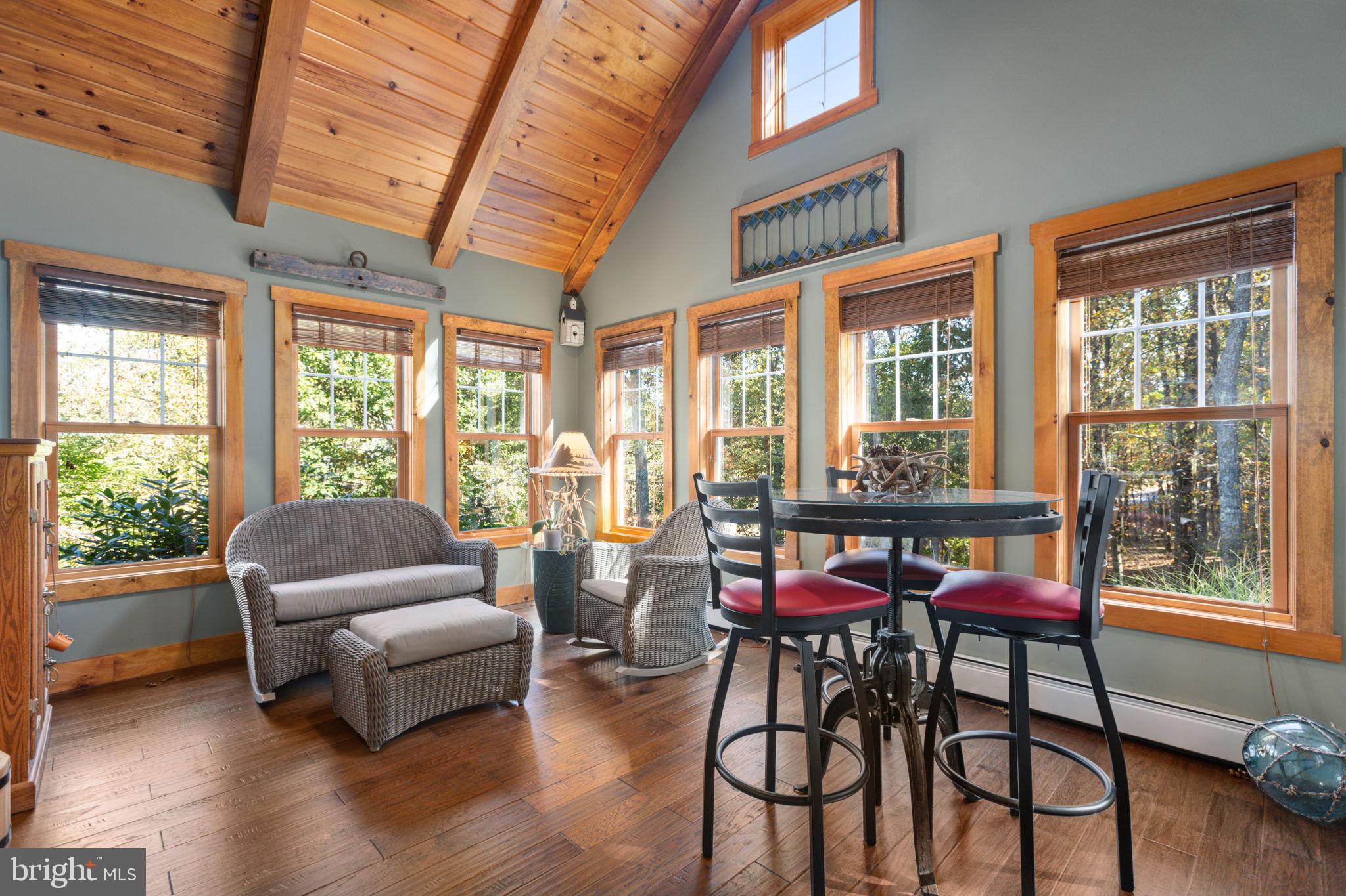 EAGLE ROCK RESORT - Residential