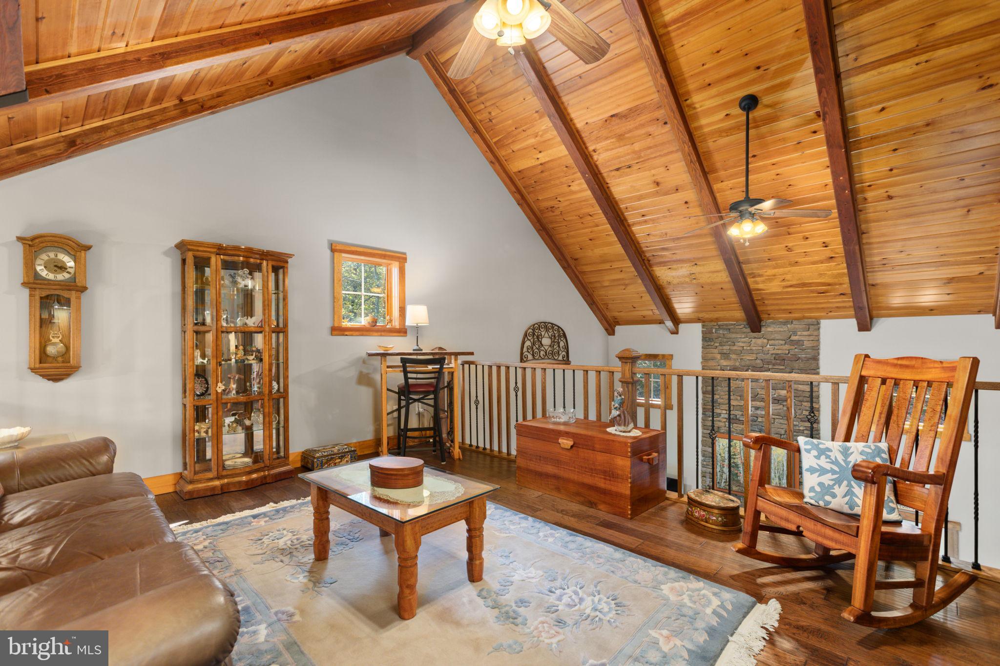 EAGLE ROCK RESORT - Residential