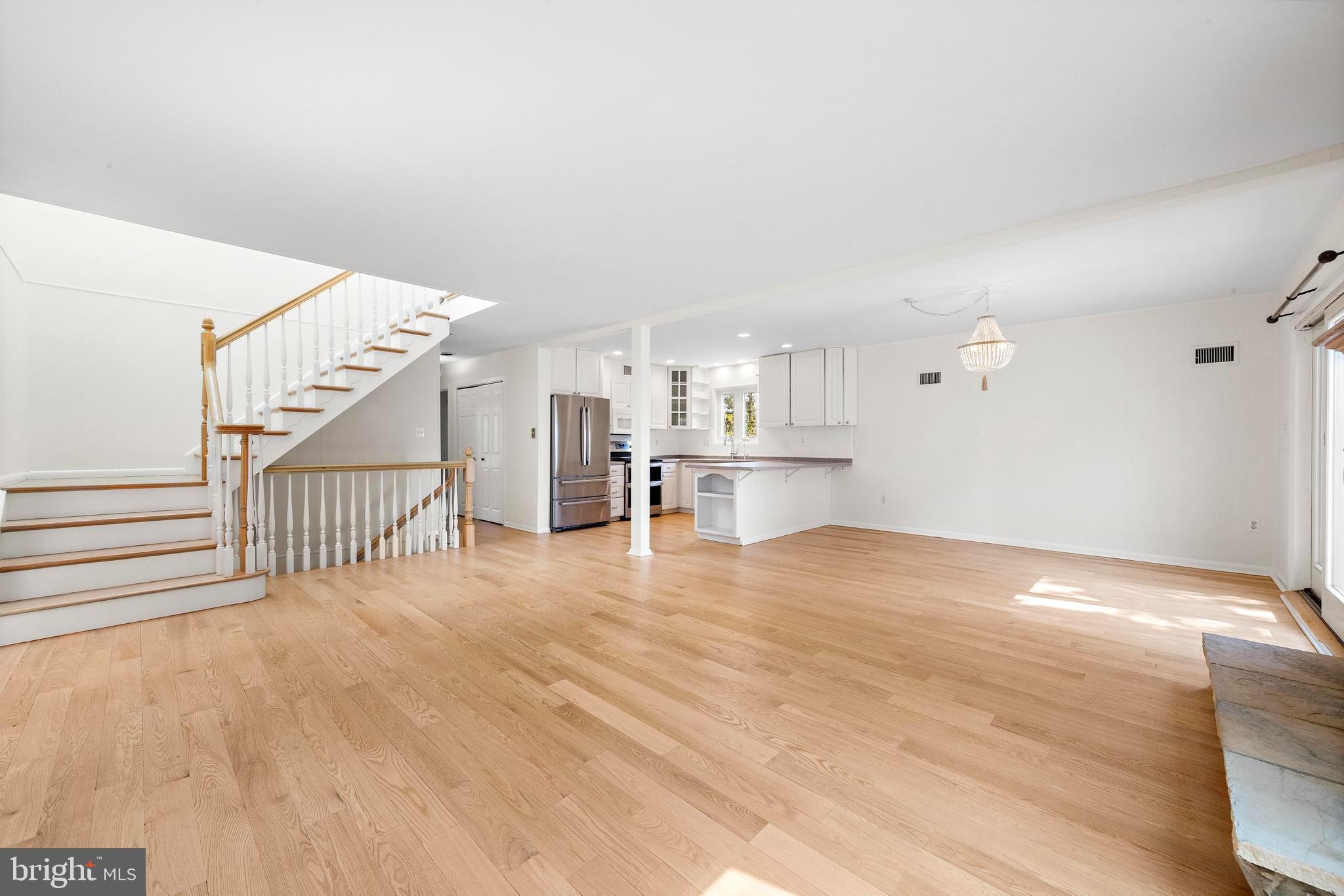 1131 LONG BEACH BOULEVARD A