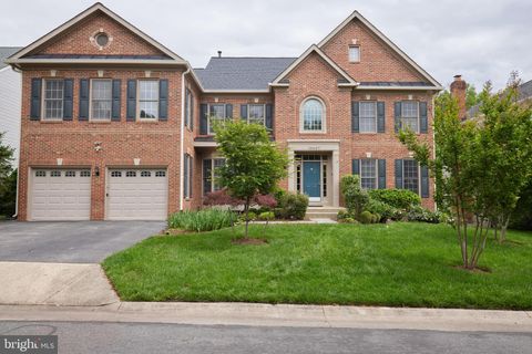 10607 FARMBROOKE LANE POTOMAC MD 20854