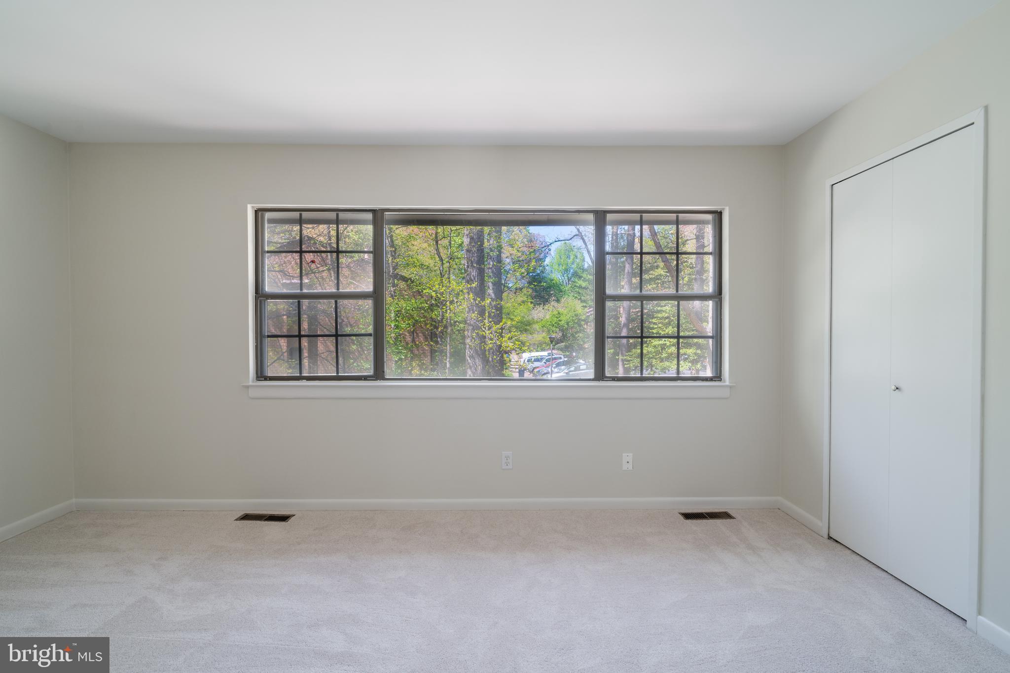 BOSTON RIDGE - Residential