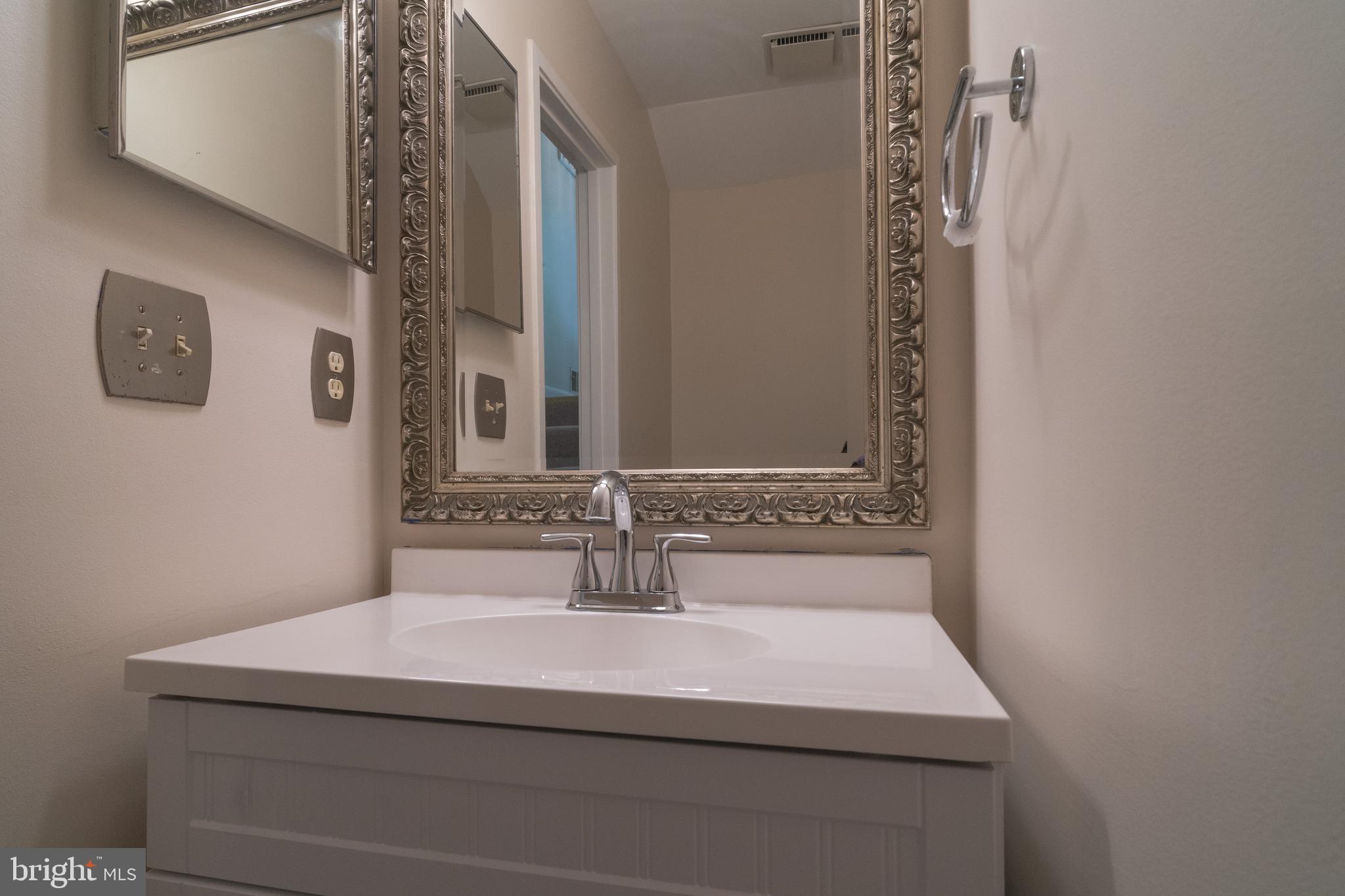 BOSTON RIDGE - Residential