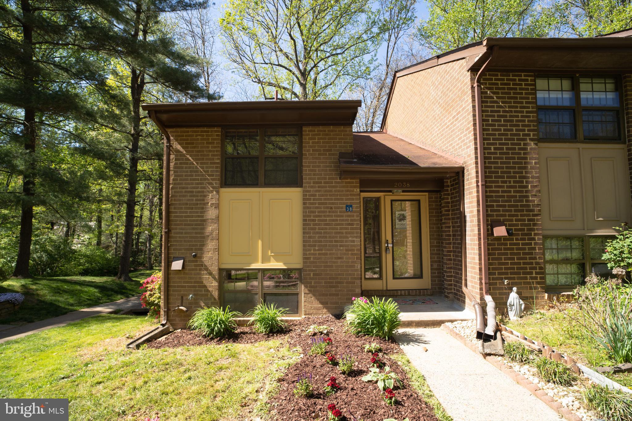 BOSTON RIDGE - Residential