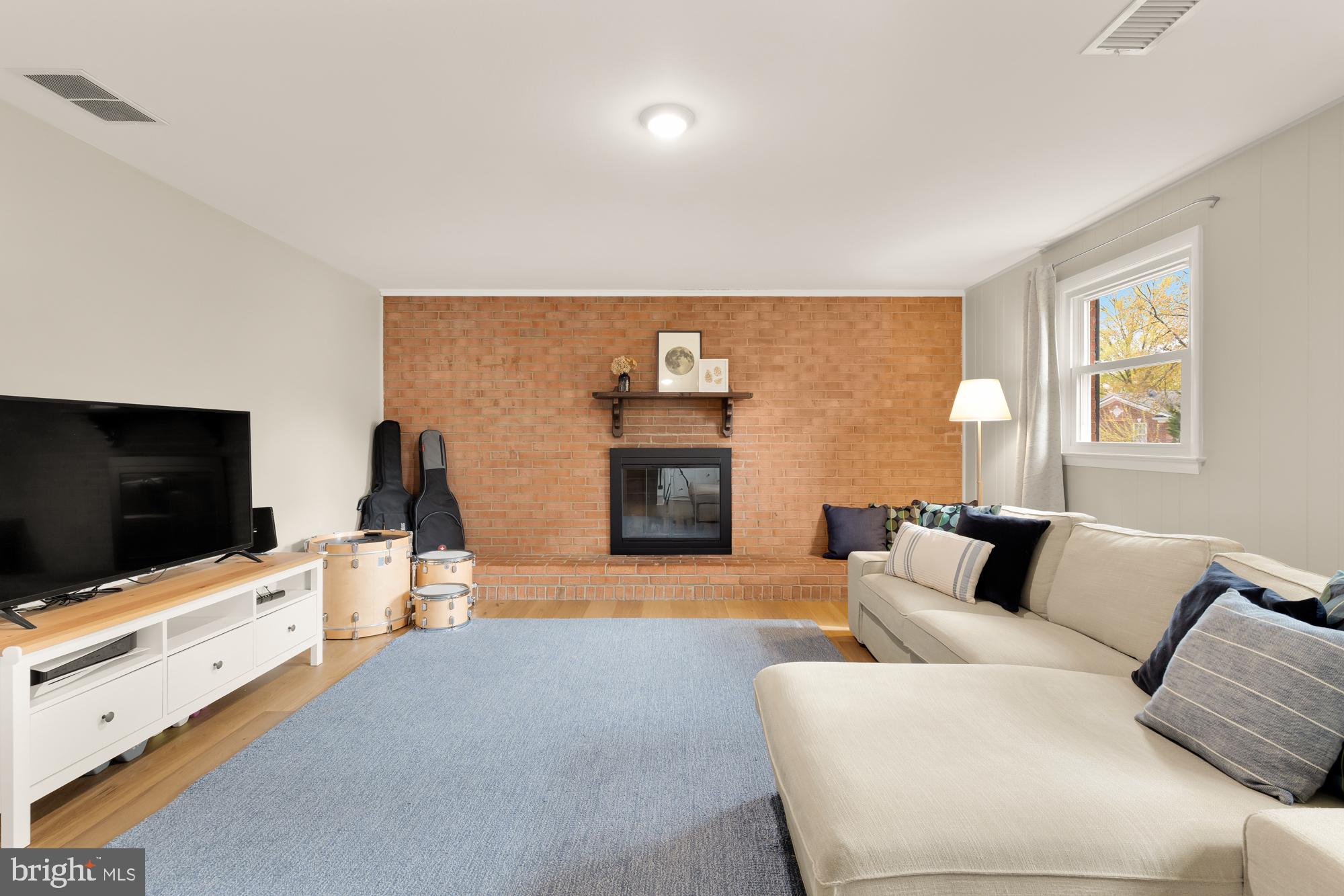 ROLLING VALLEY - Residential