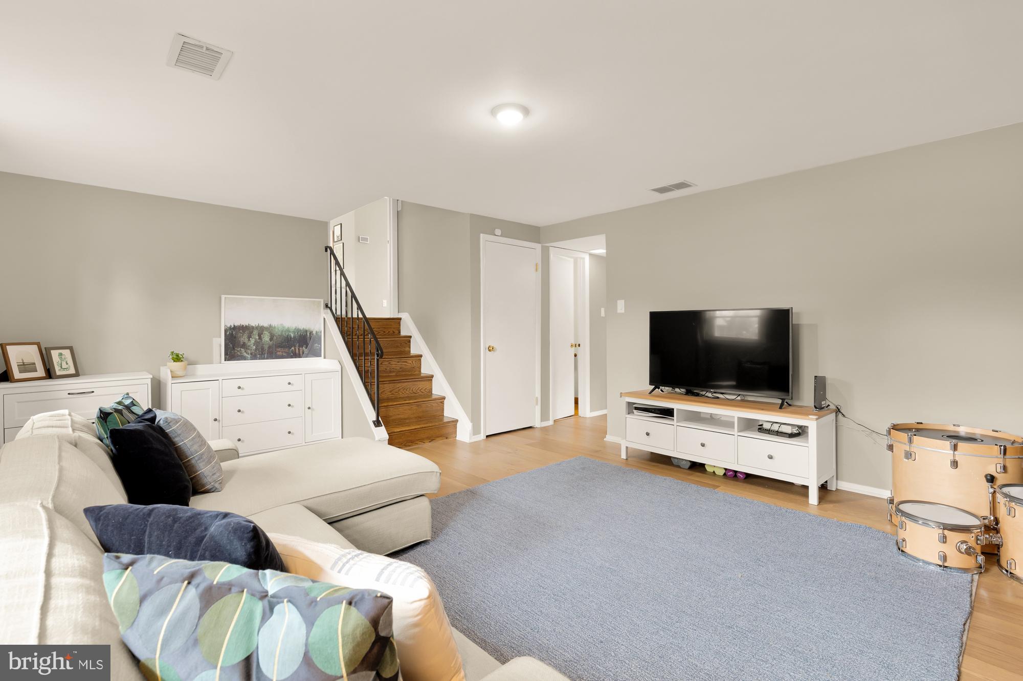 ROLLING VALLEY - Residential