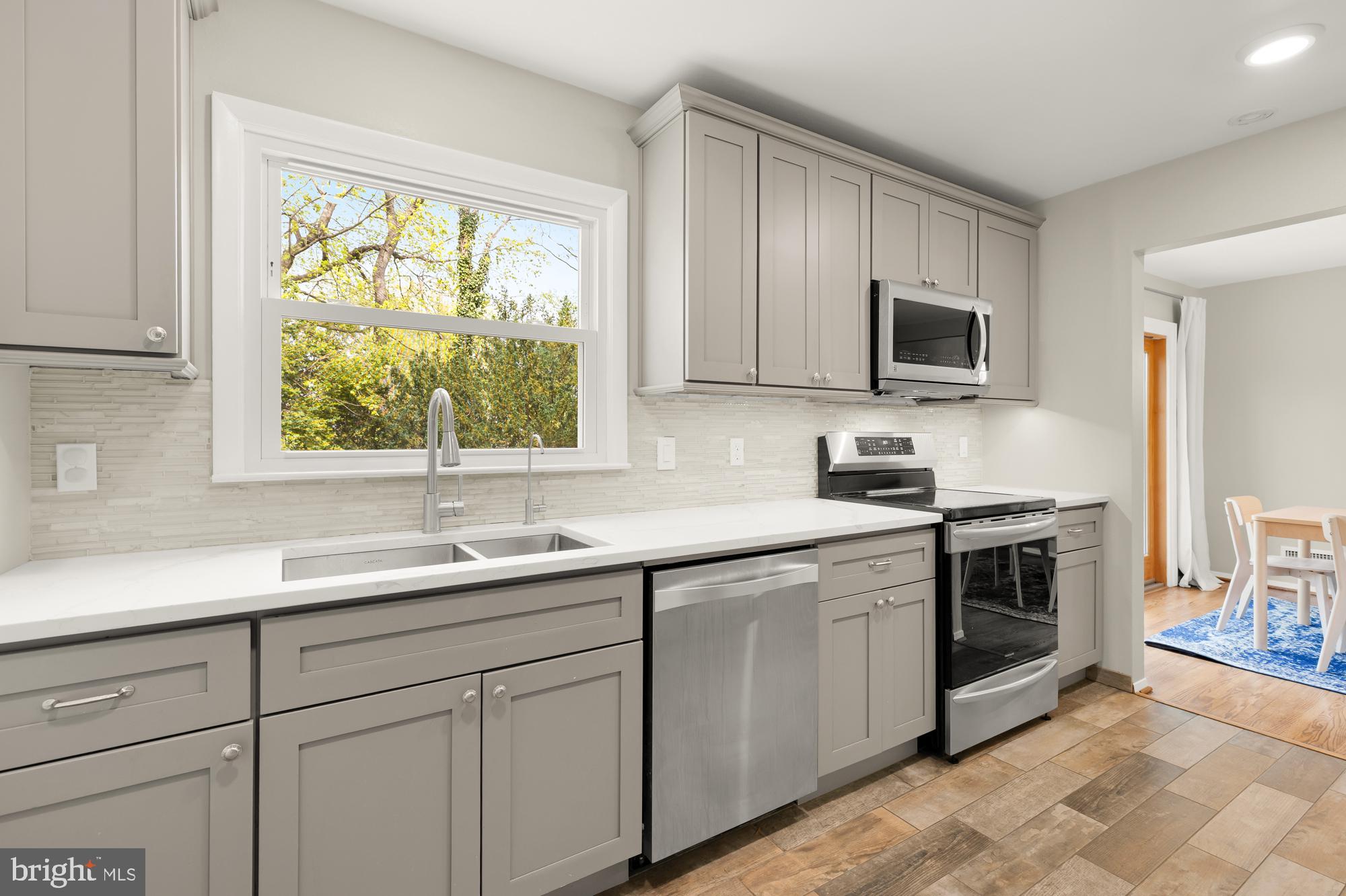 ROLLING VALLEY - Residential