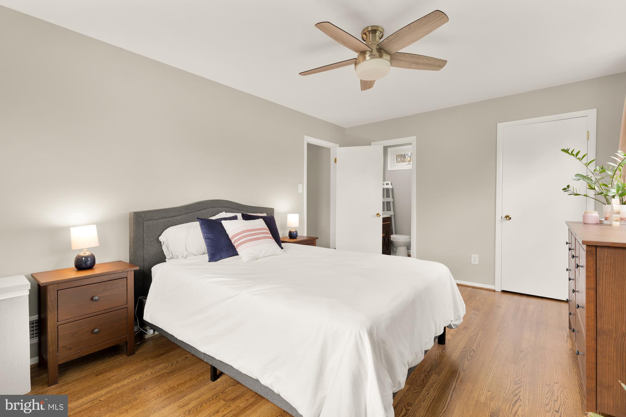 ROLLING VALLEY - Residential