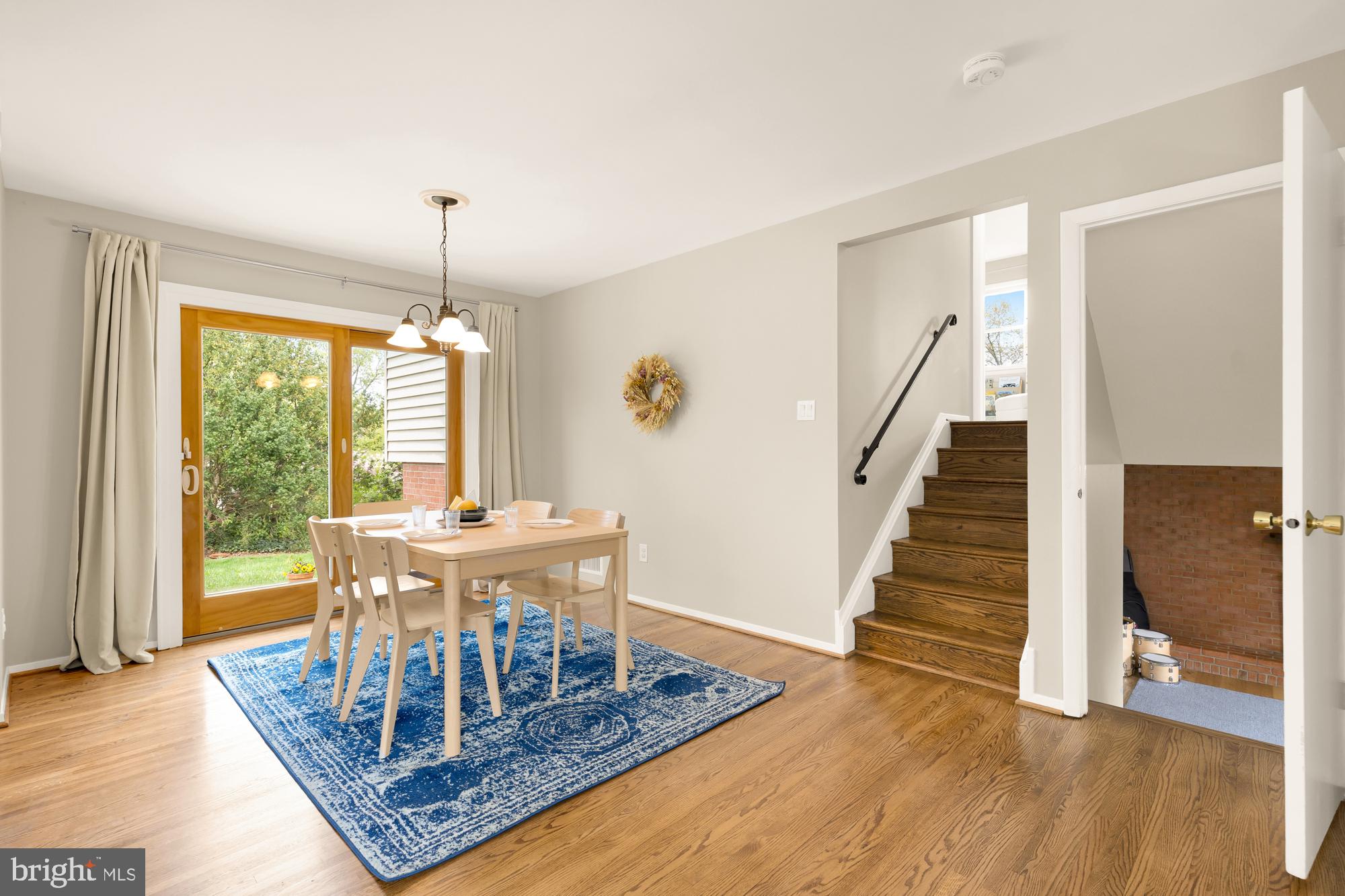 ROLLING VALLEY - Residential