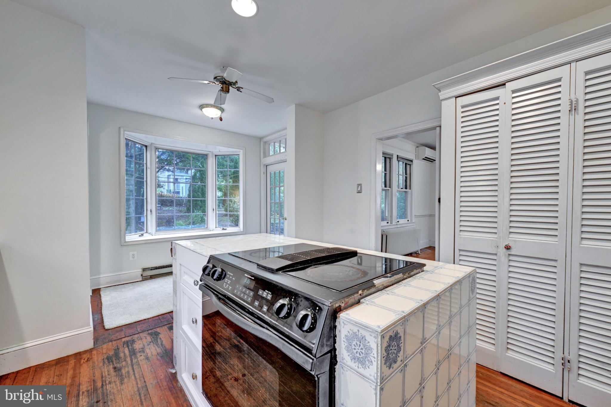 713 BRINKWOOD ROAD