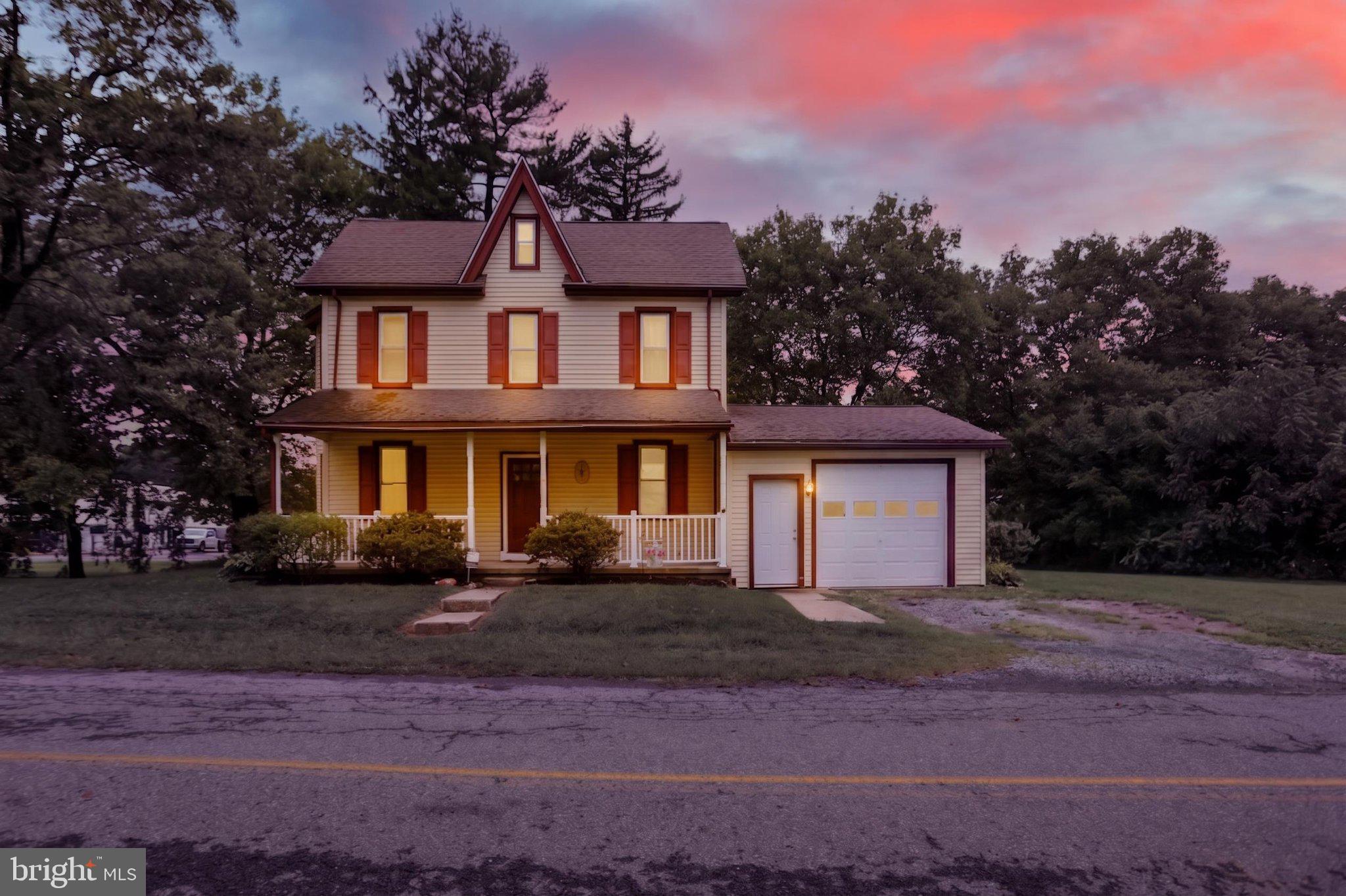 8 CEMETERY ROAD