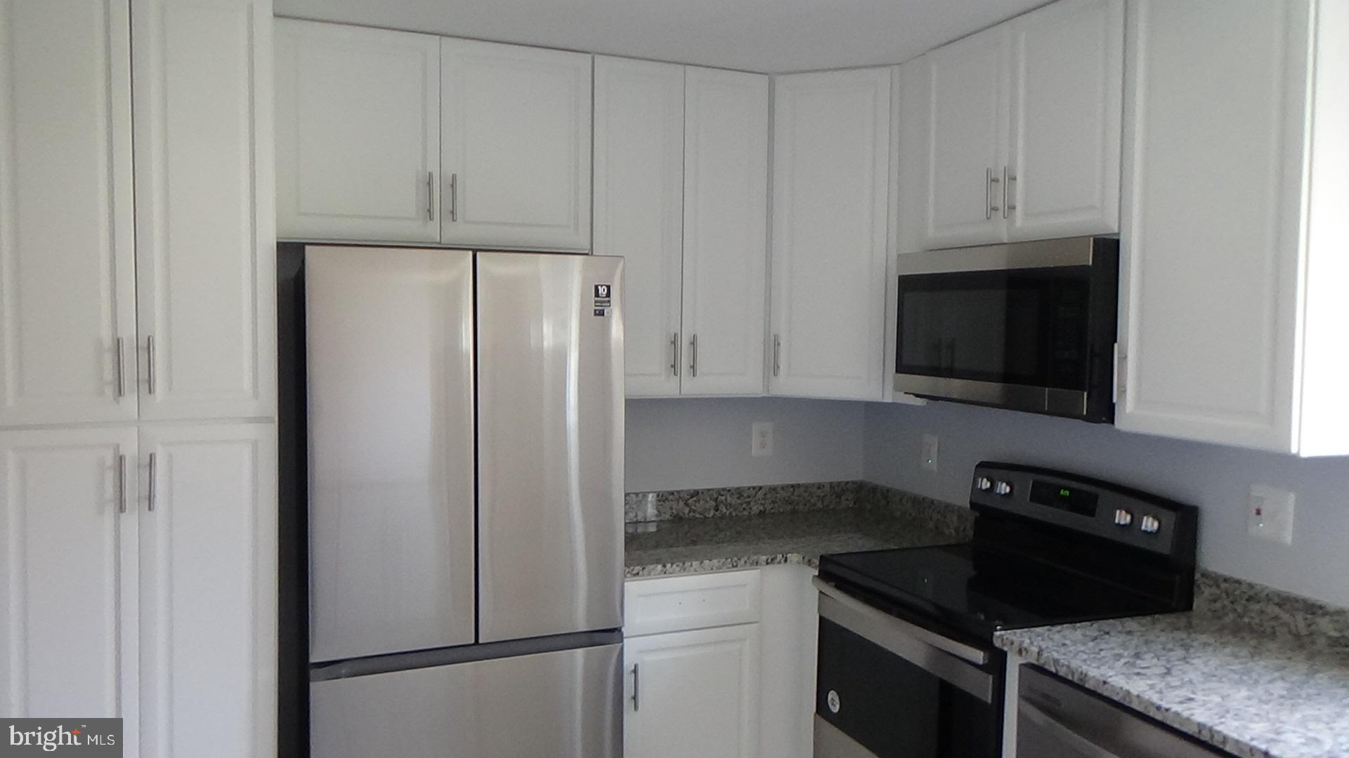 SKYLINE - Residential Lease