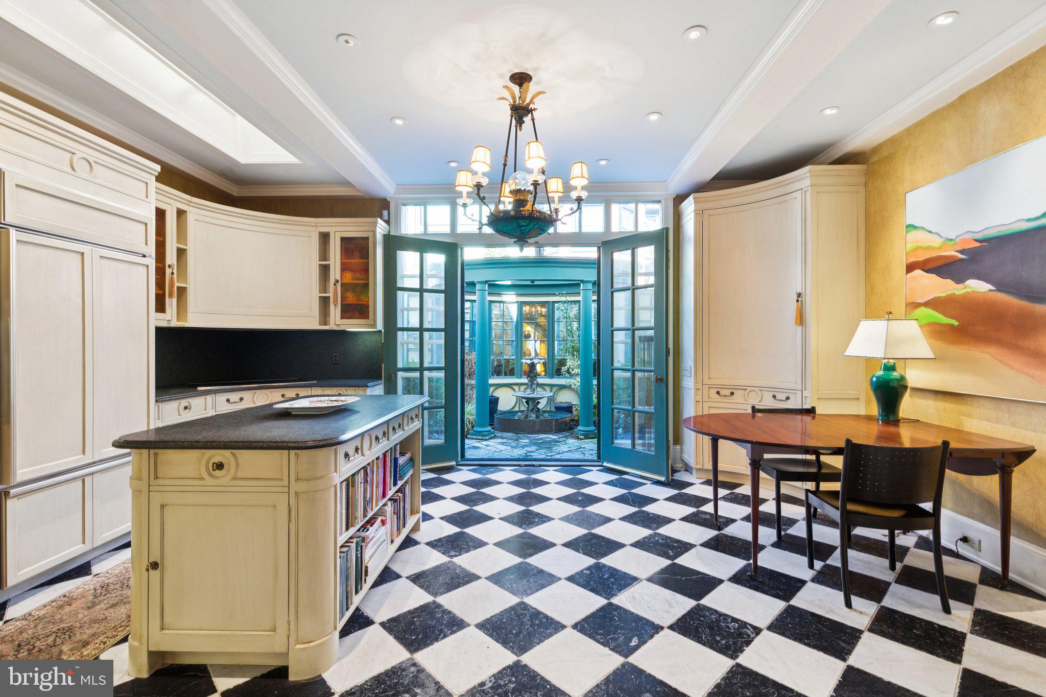 RITTENHOUSE SQUARE - Residential