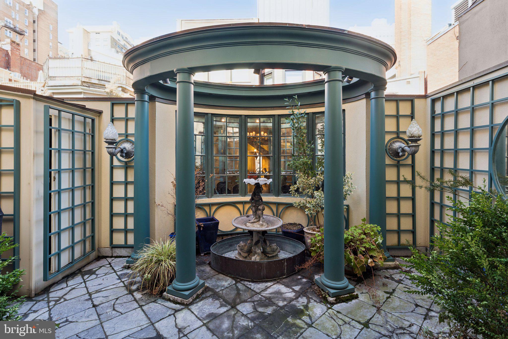 RITTENHOUSE SQUARE - Residential