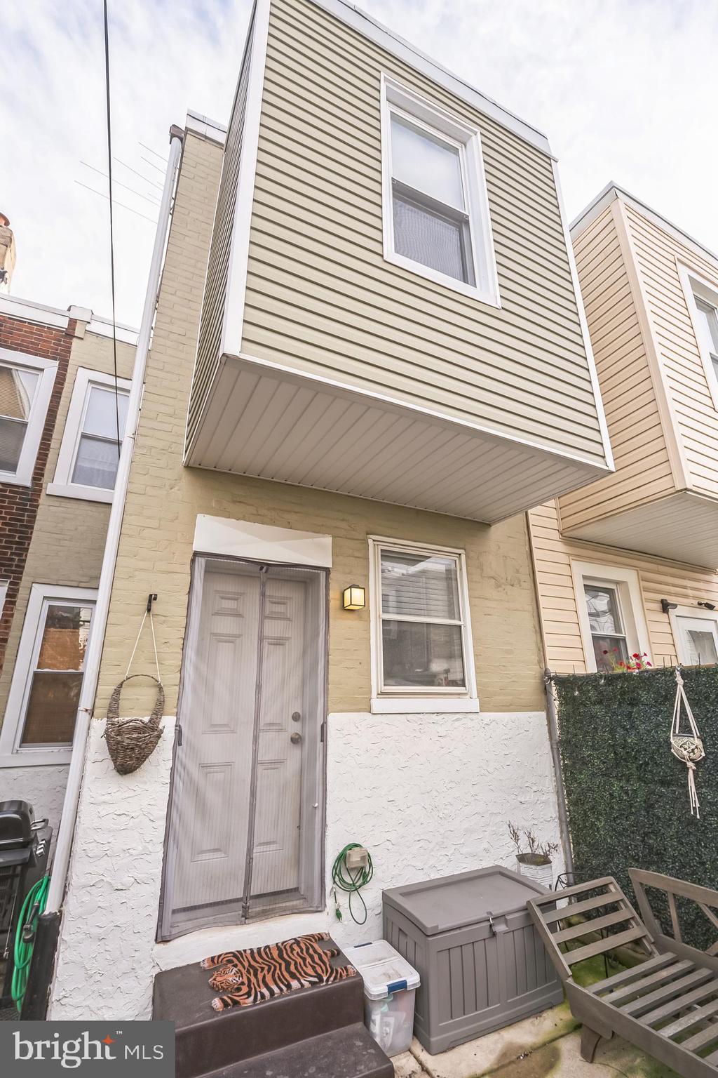 PORT RICHMOND - Residential
