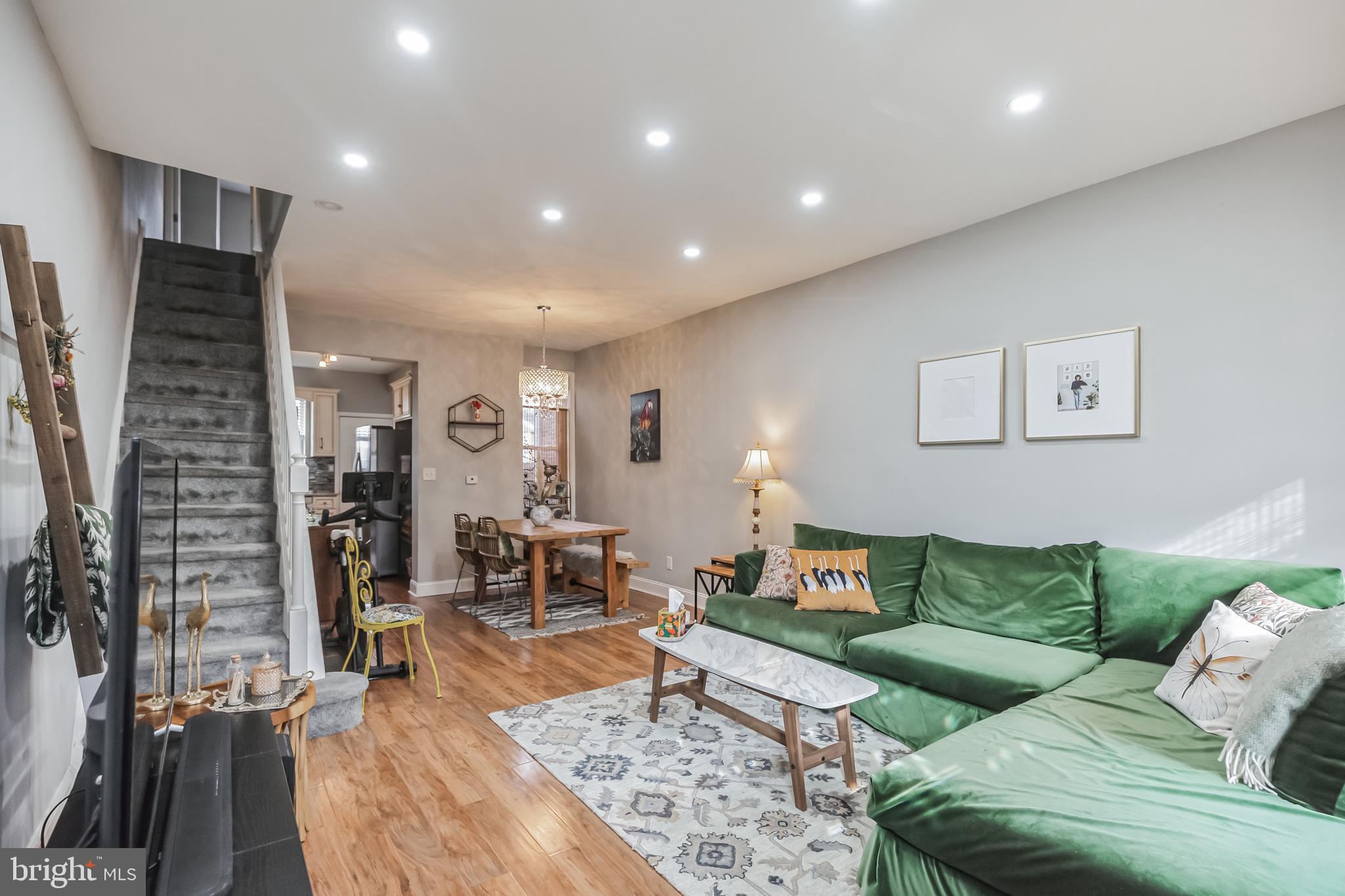 PORT RICHMOND - Residential