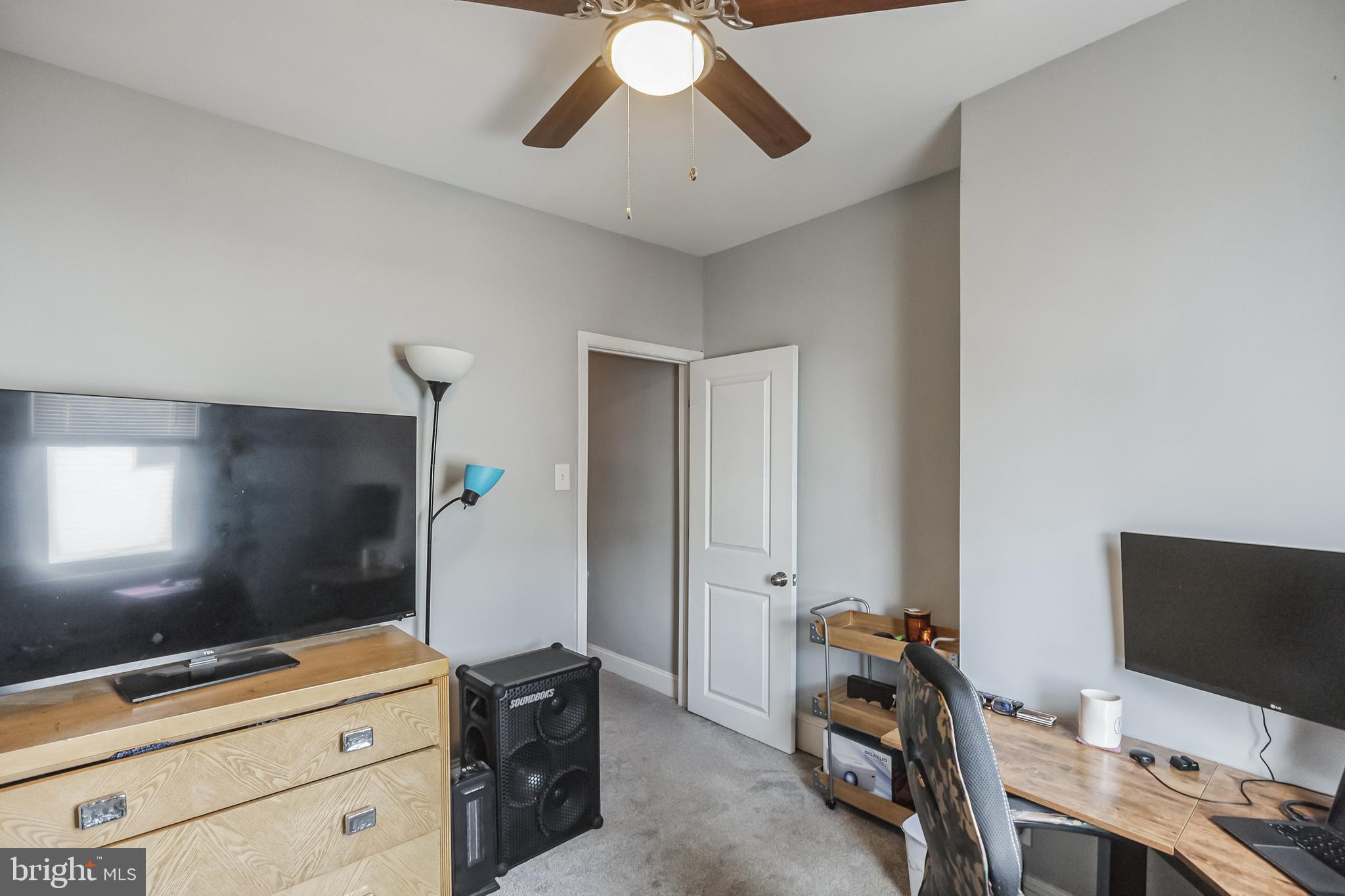 PORT RICHMOND - Residential