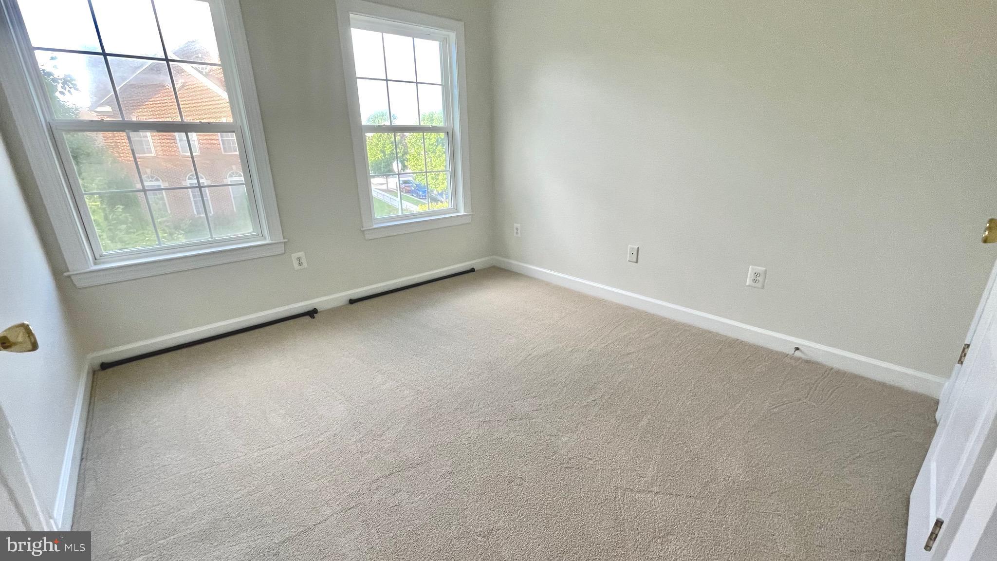 ARORA HILLS - Residential Lease