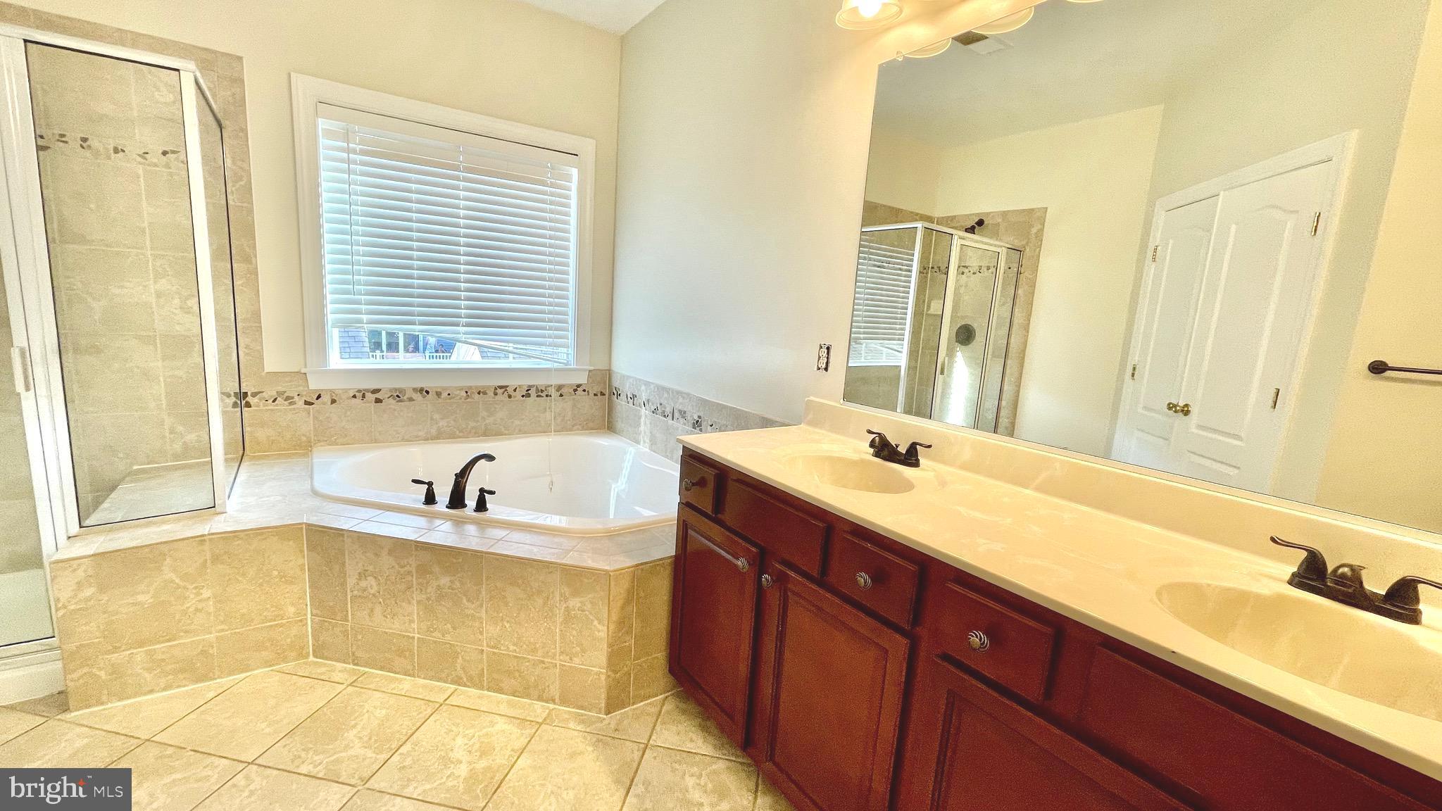 ARORA HILLS - Residential Lease