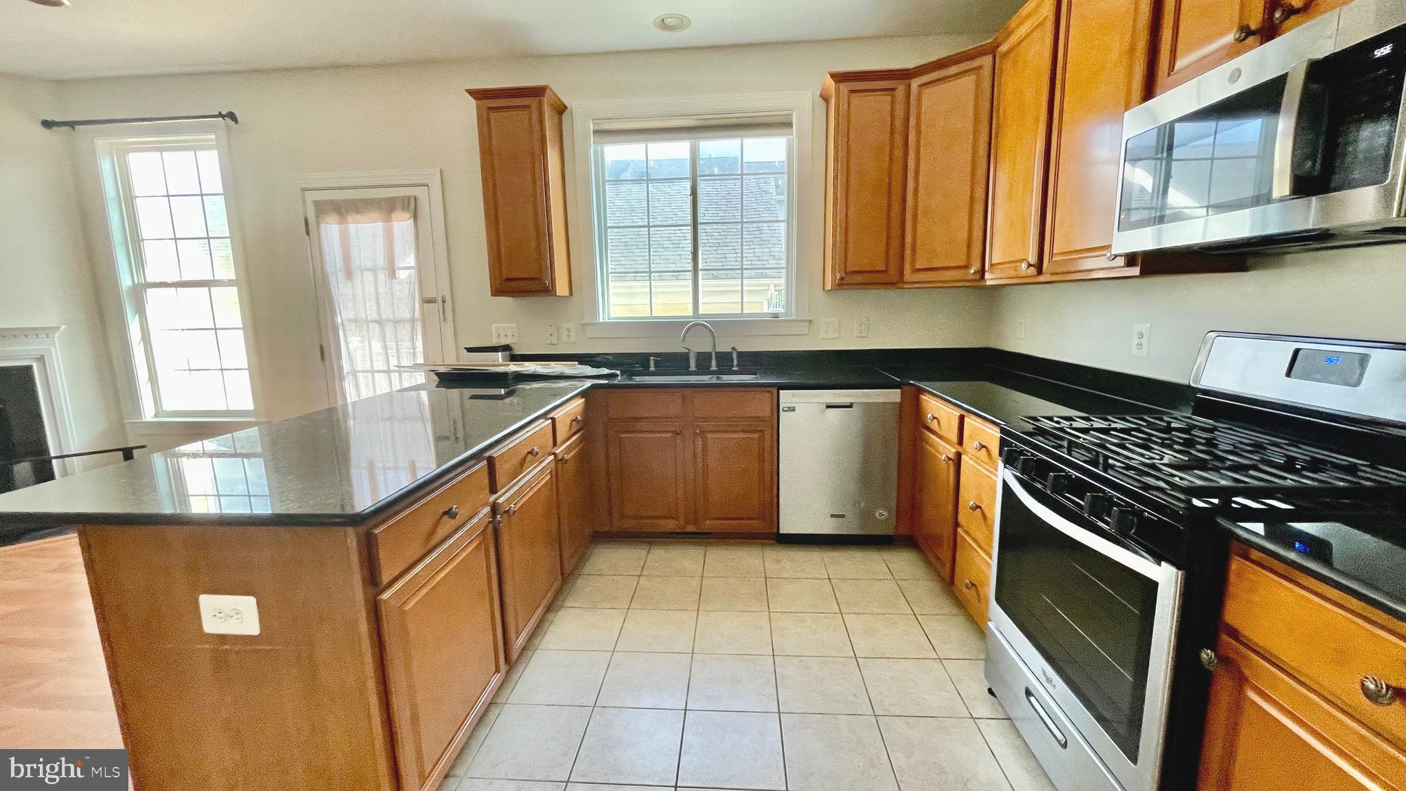 ARORA HILLS - Residential Lease