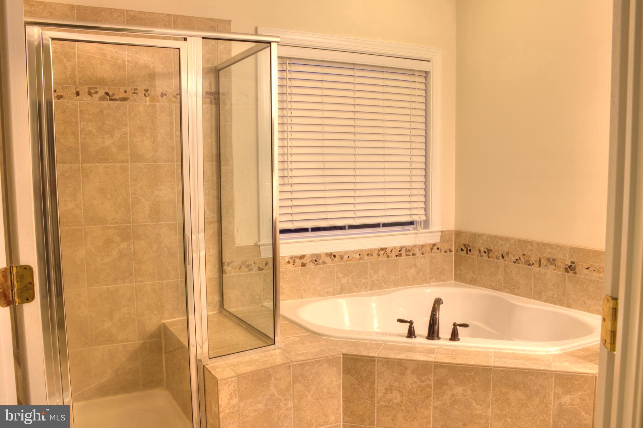 ARORA HILLS - Residential Lease