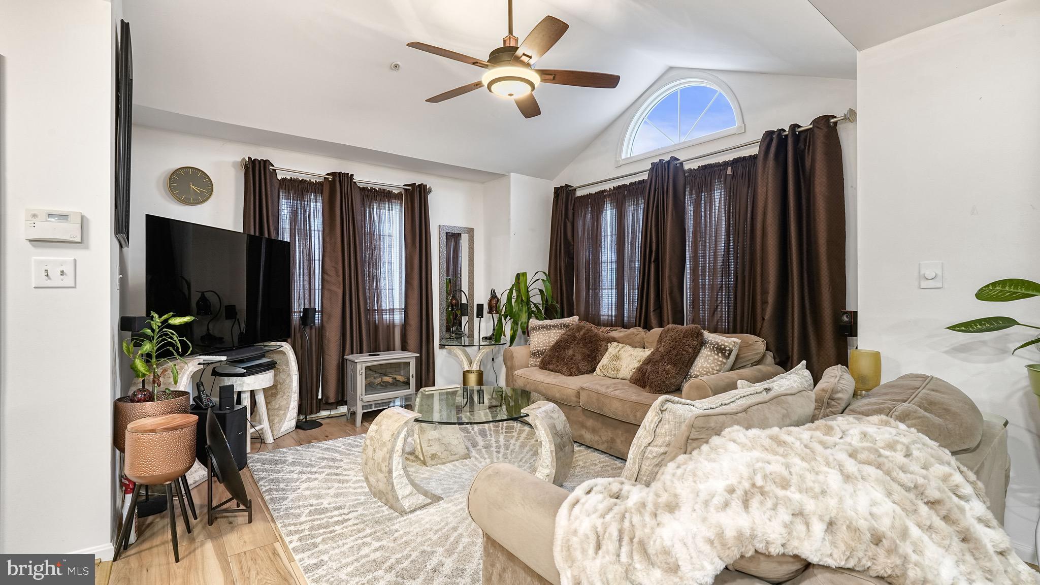 WESTLAKE - Residential