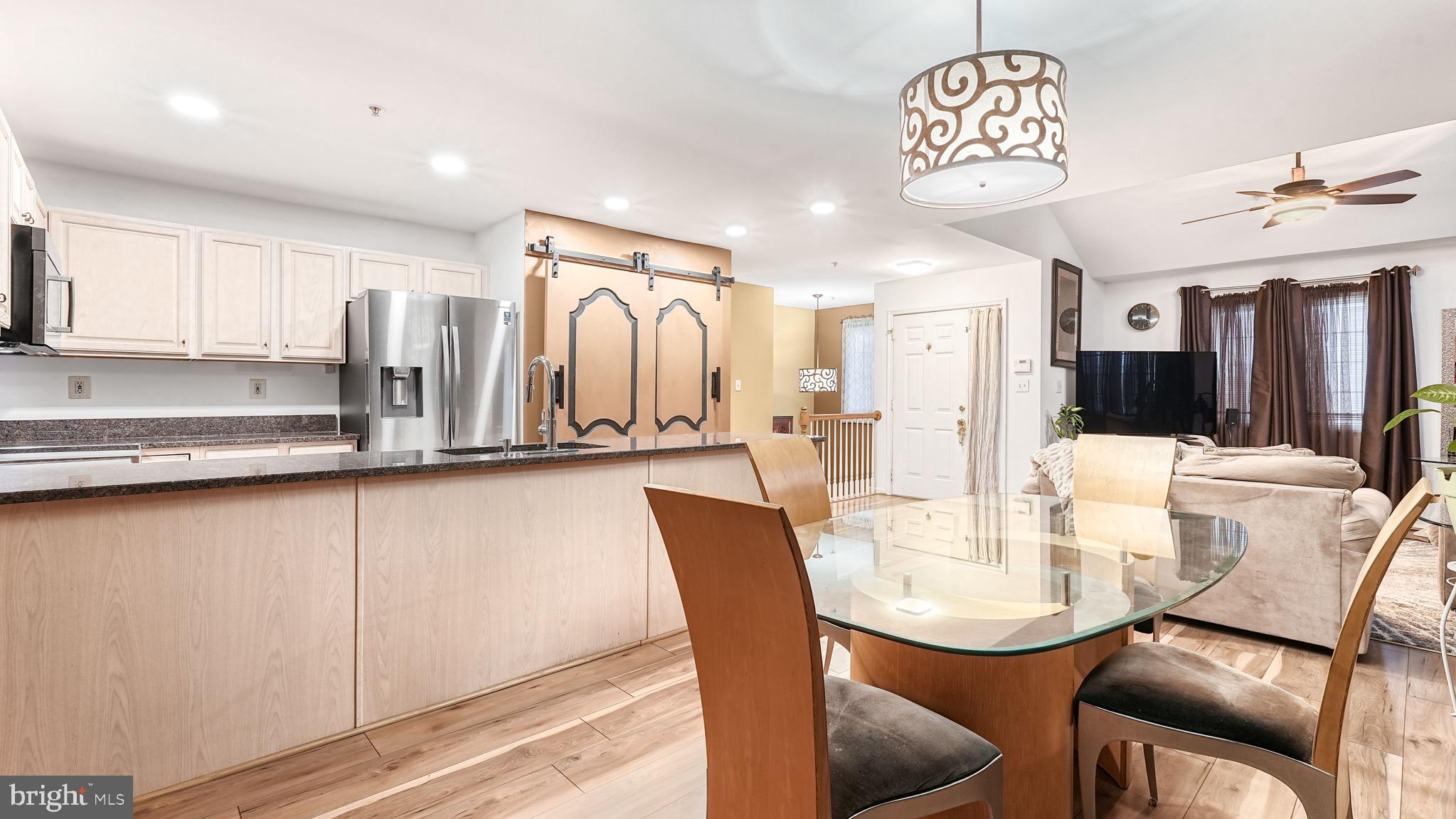 WESTLAKE - Residential