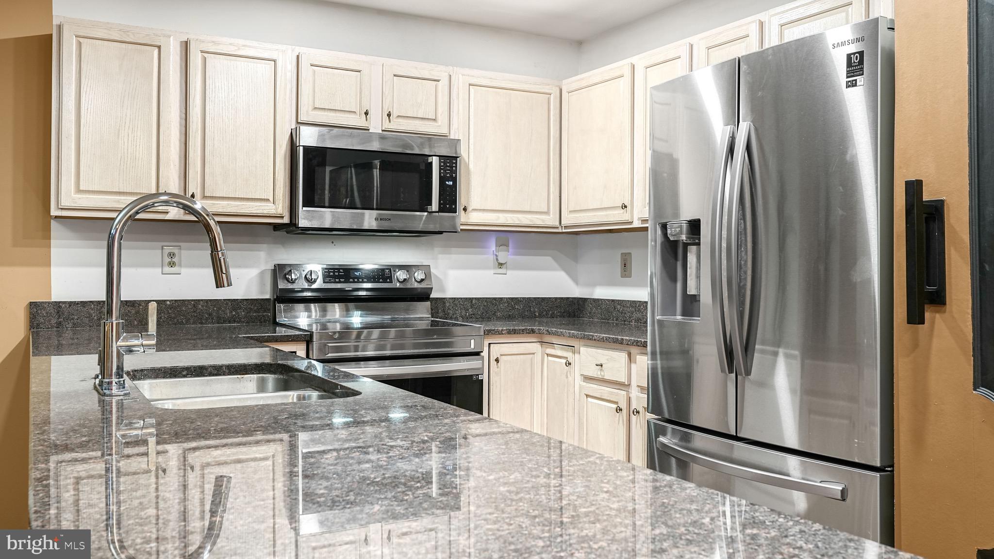 WESTLAKE - Residential