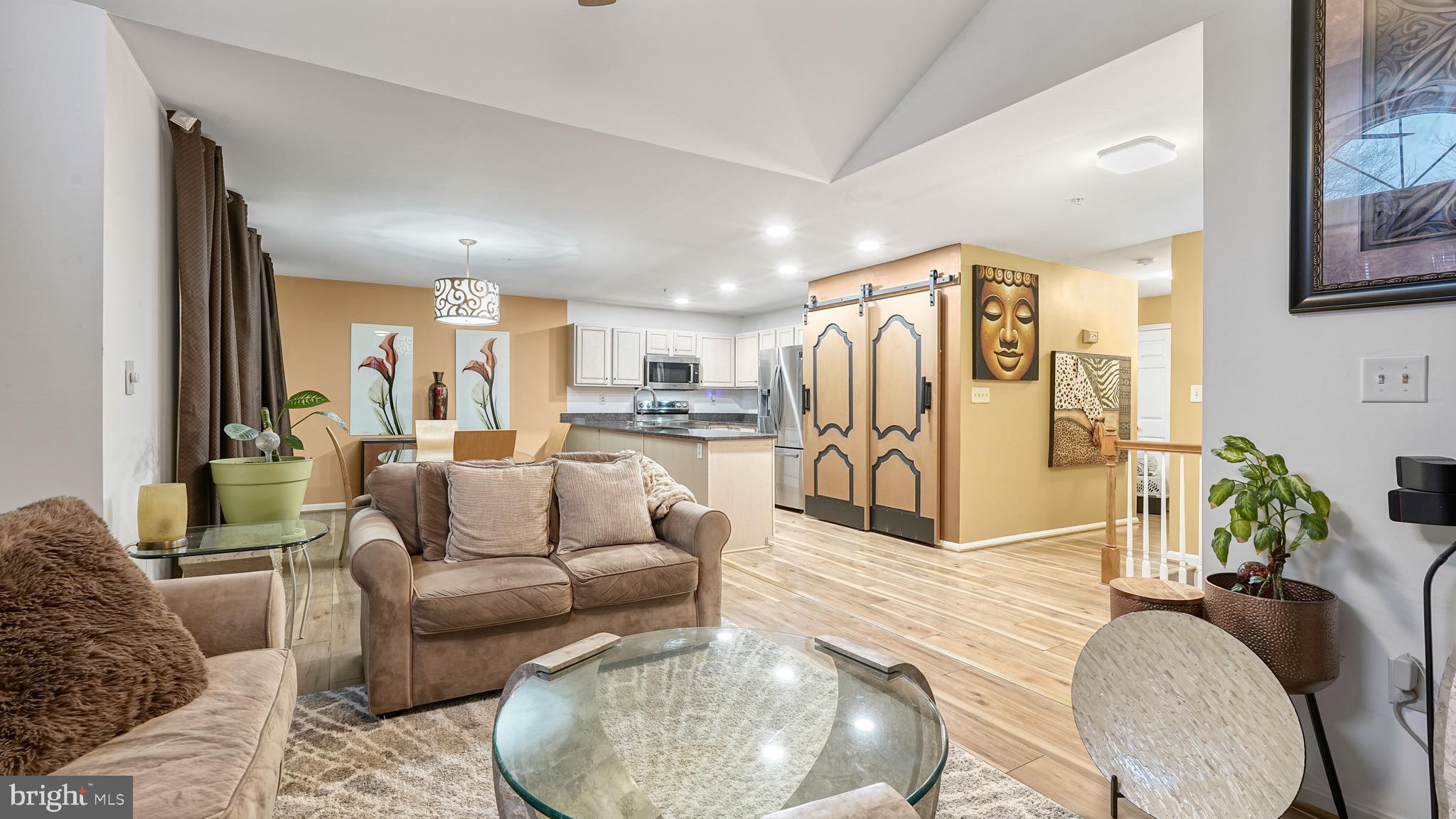 WESTLAKE - Residential