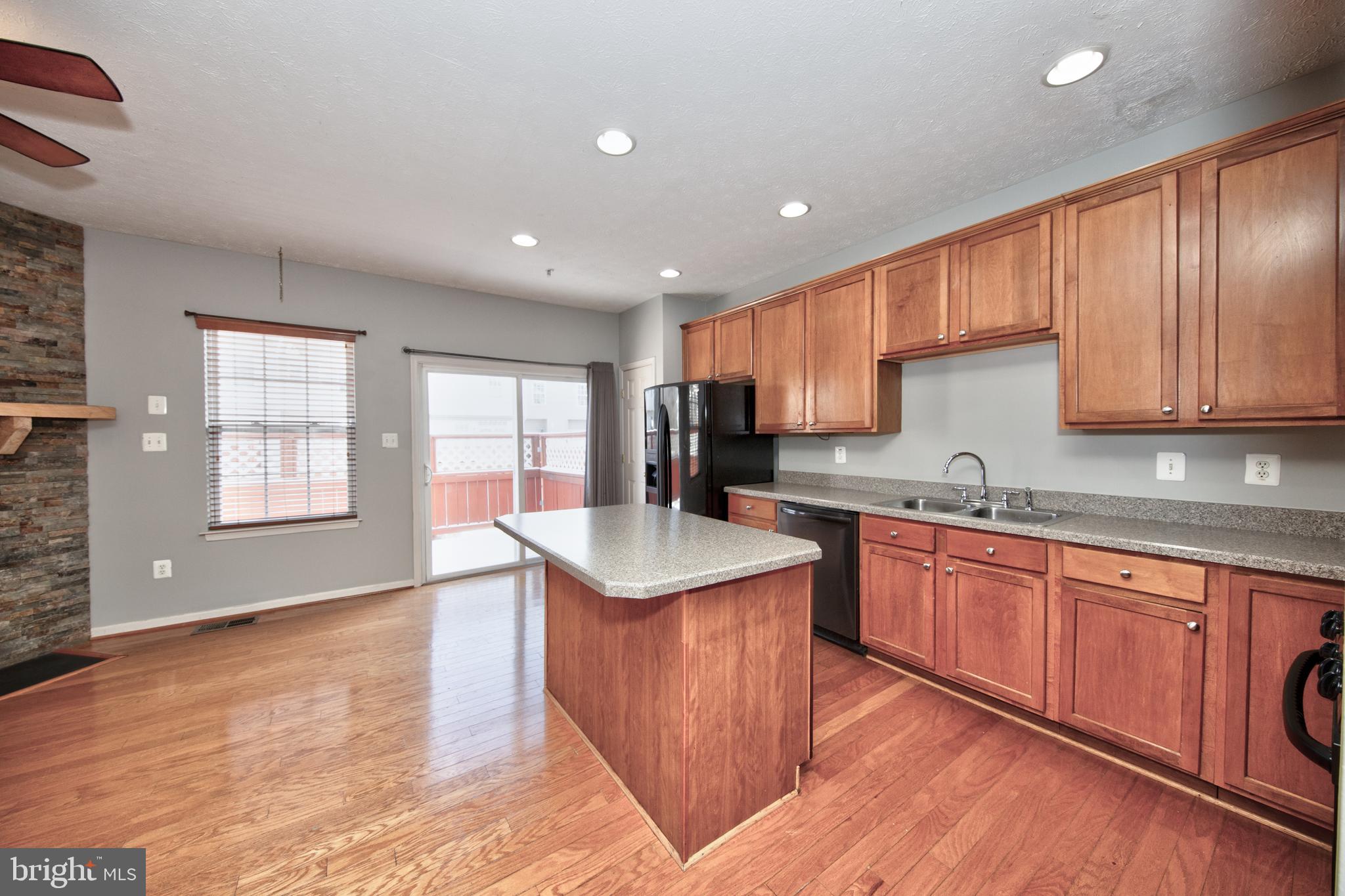 EAGLES LANDING AT WATERS EDGE - Residential Lease