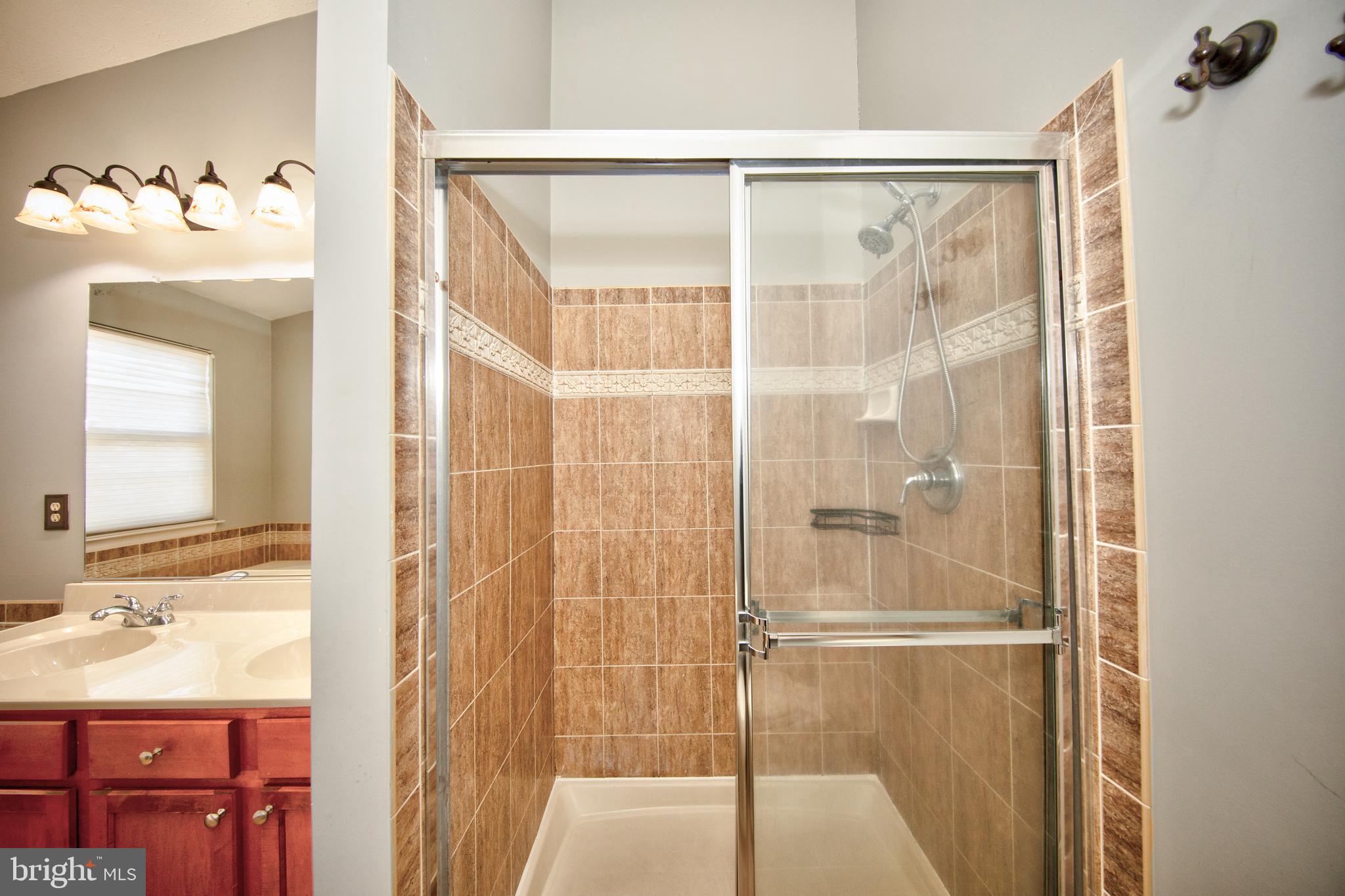 EAGLES LANDING AT WATERS EDGE - Residential Lease