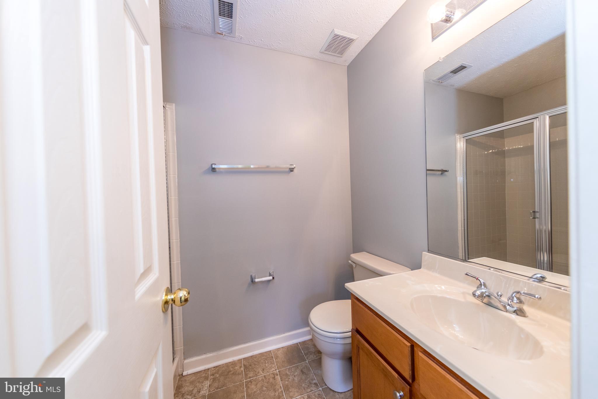 EAGLES LANDING AT WATERS EDGE - Residential Lease