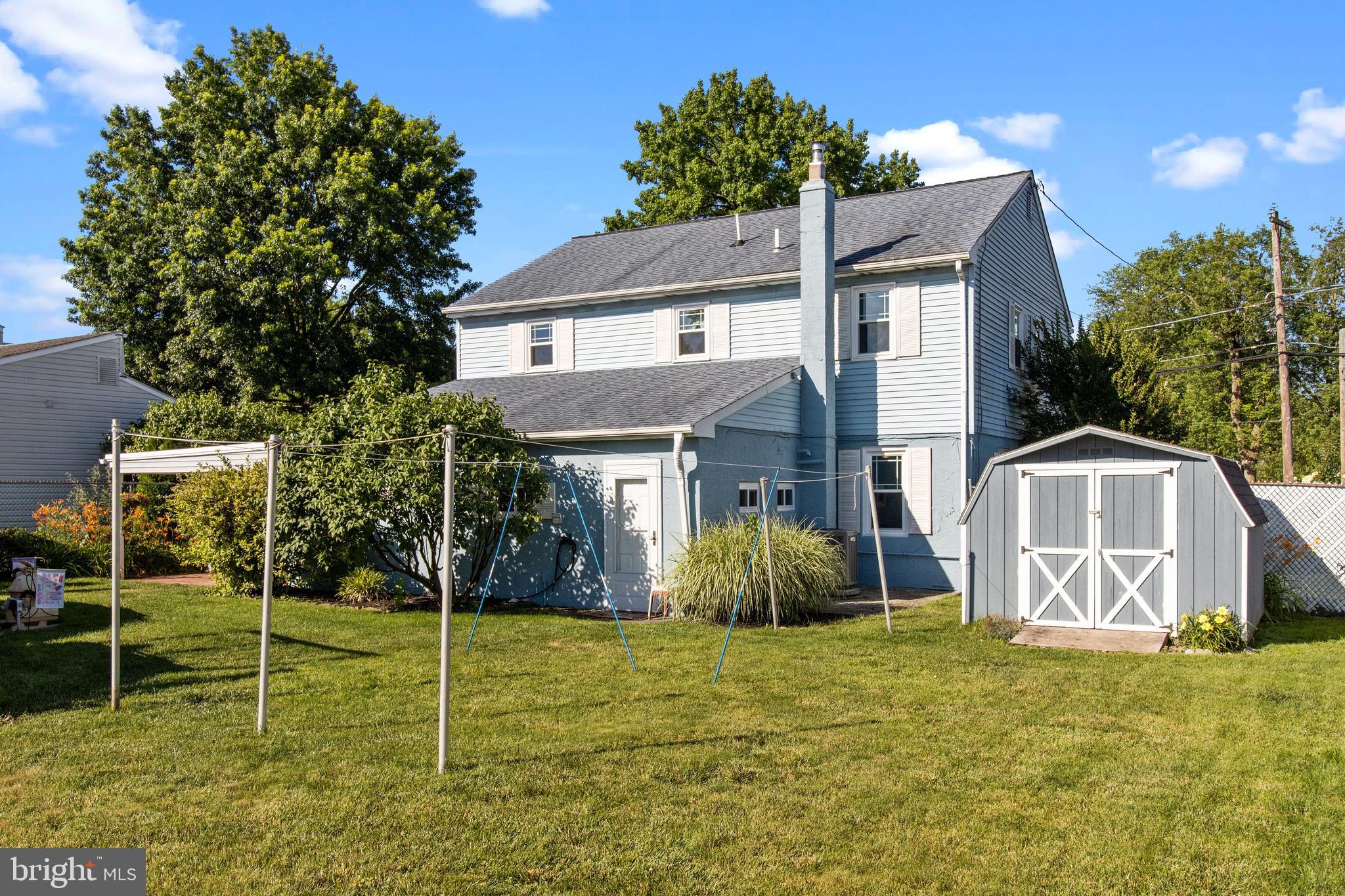 CORNWELLS MANOR - Residential