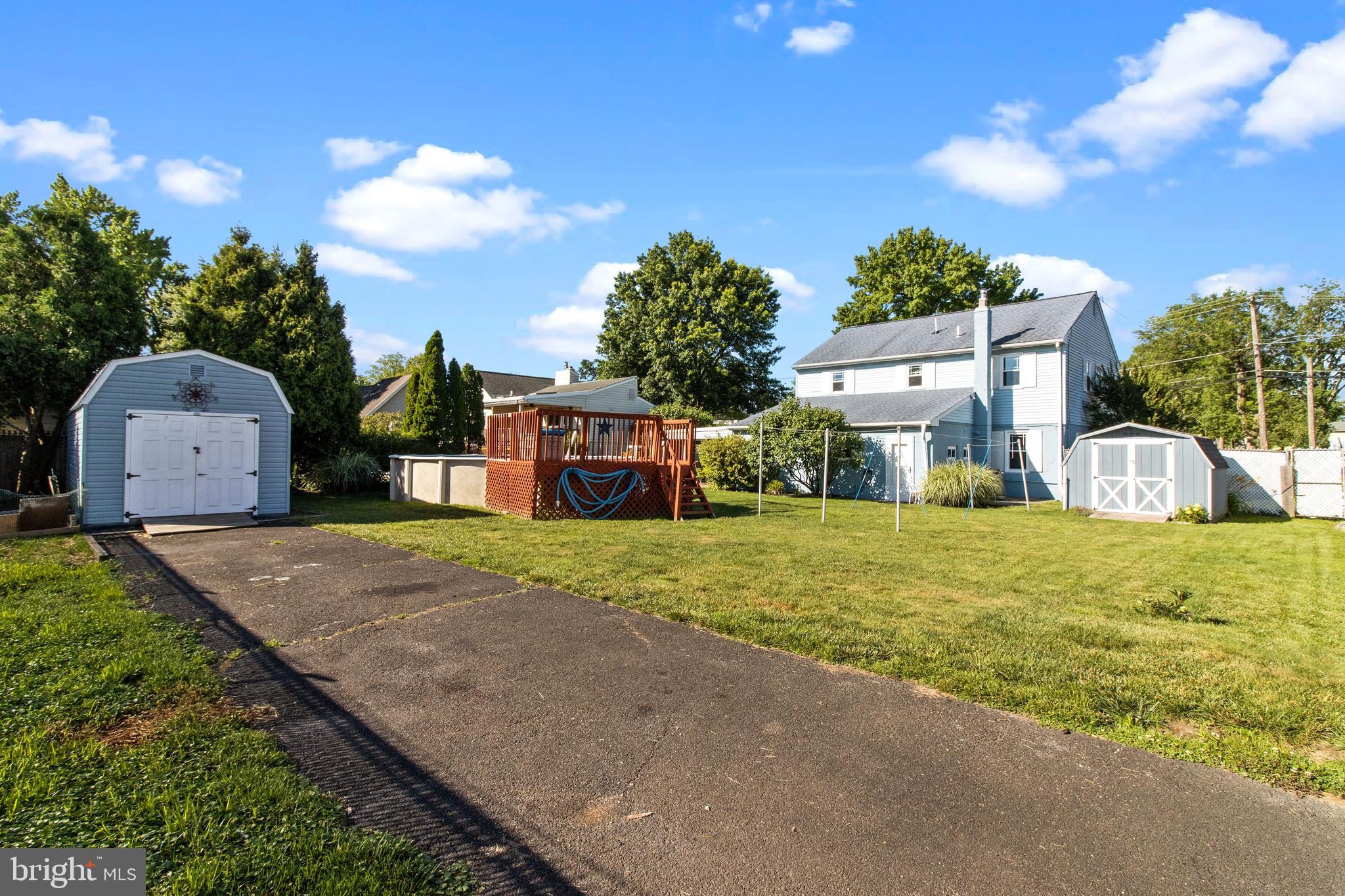 CORNWELLS MANOR - Residential